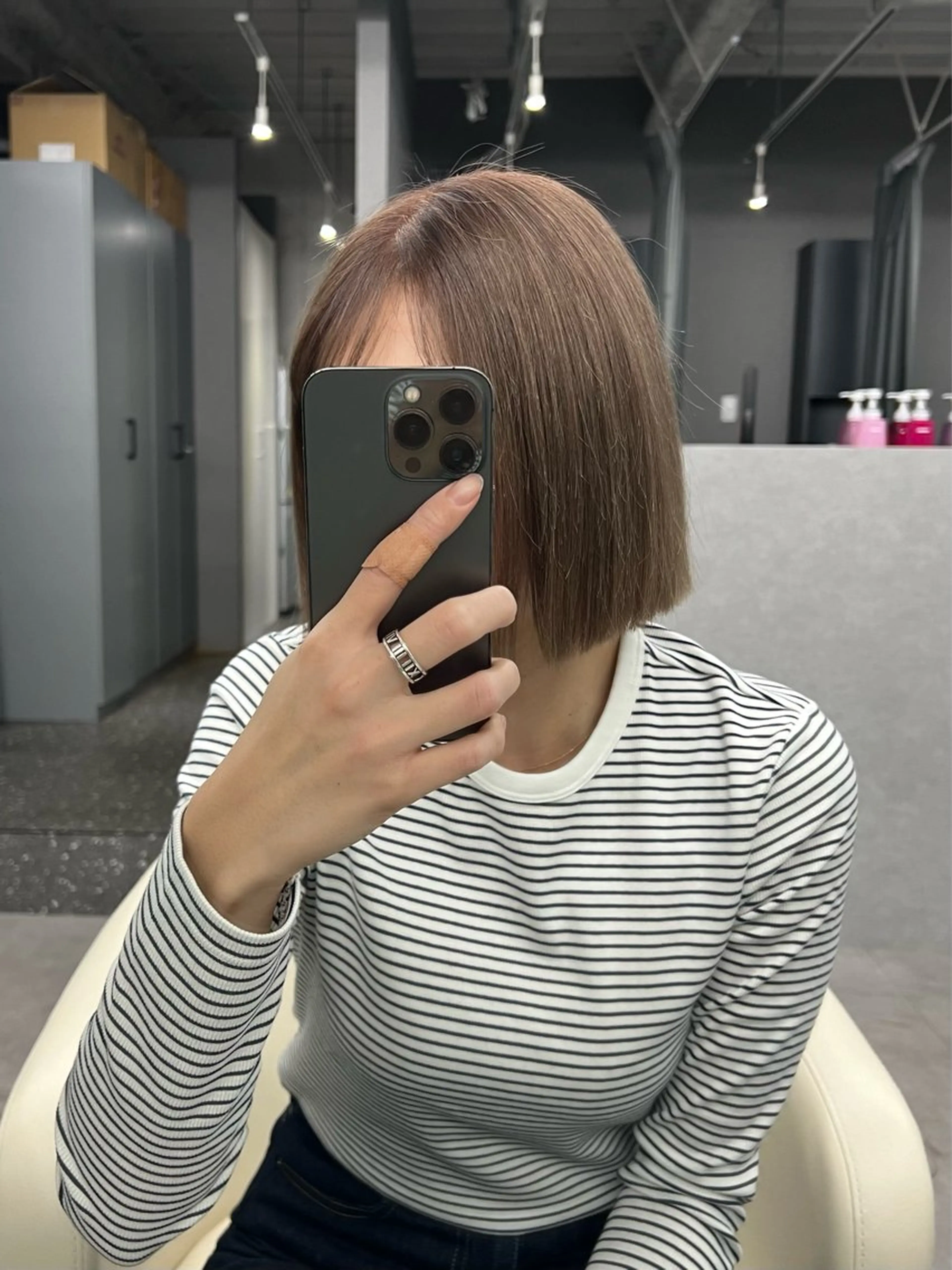 ショート カラー 難波/ハイトーン 🦋AOI🦋のヘアスタイル