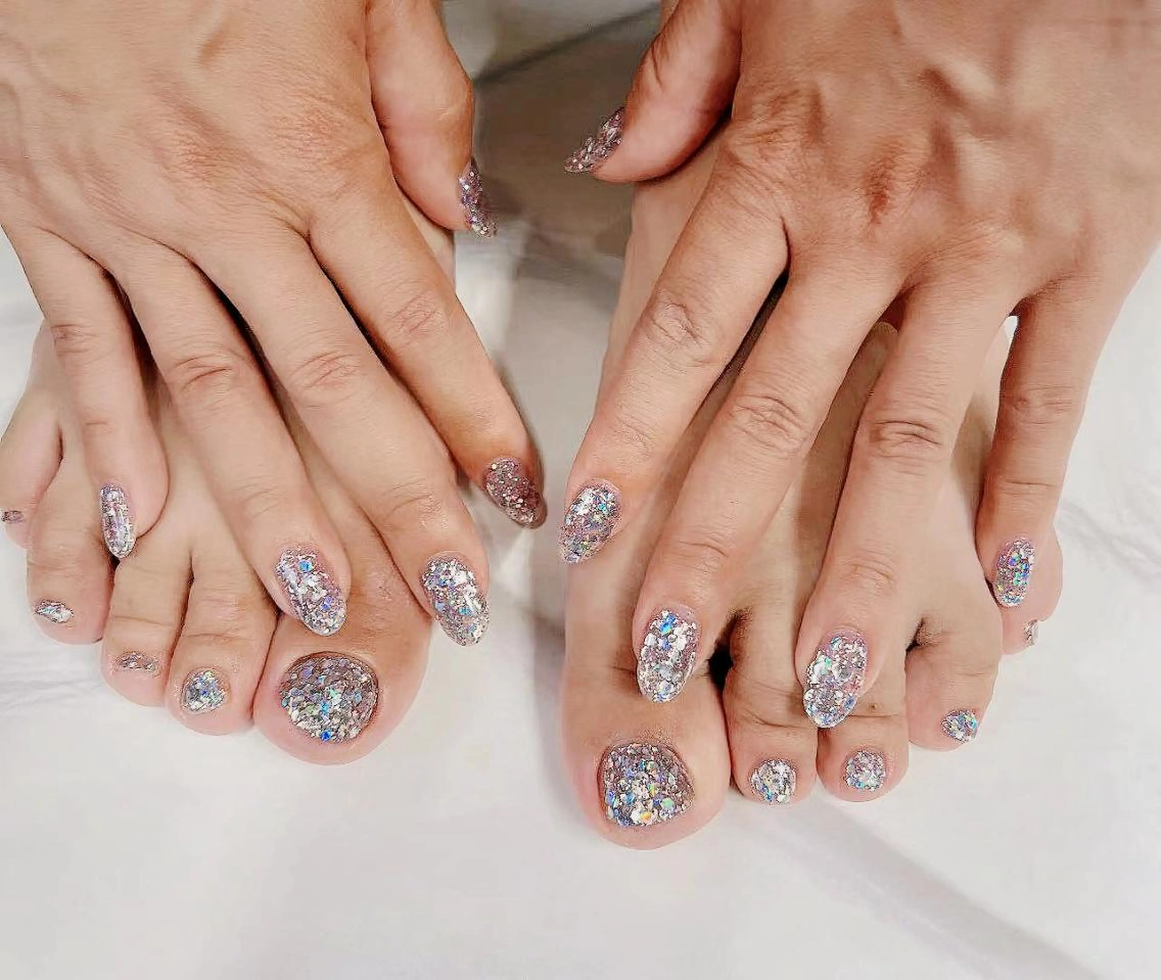 ネイル マツエク・マツパ へぜリヒ ·もものネイルデザイン