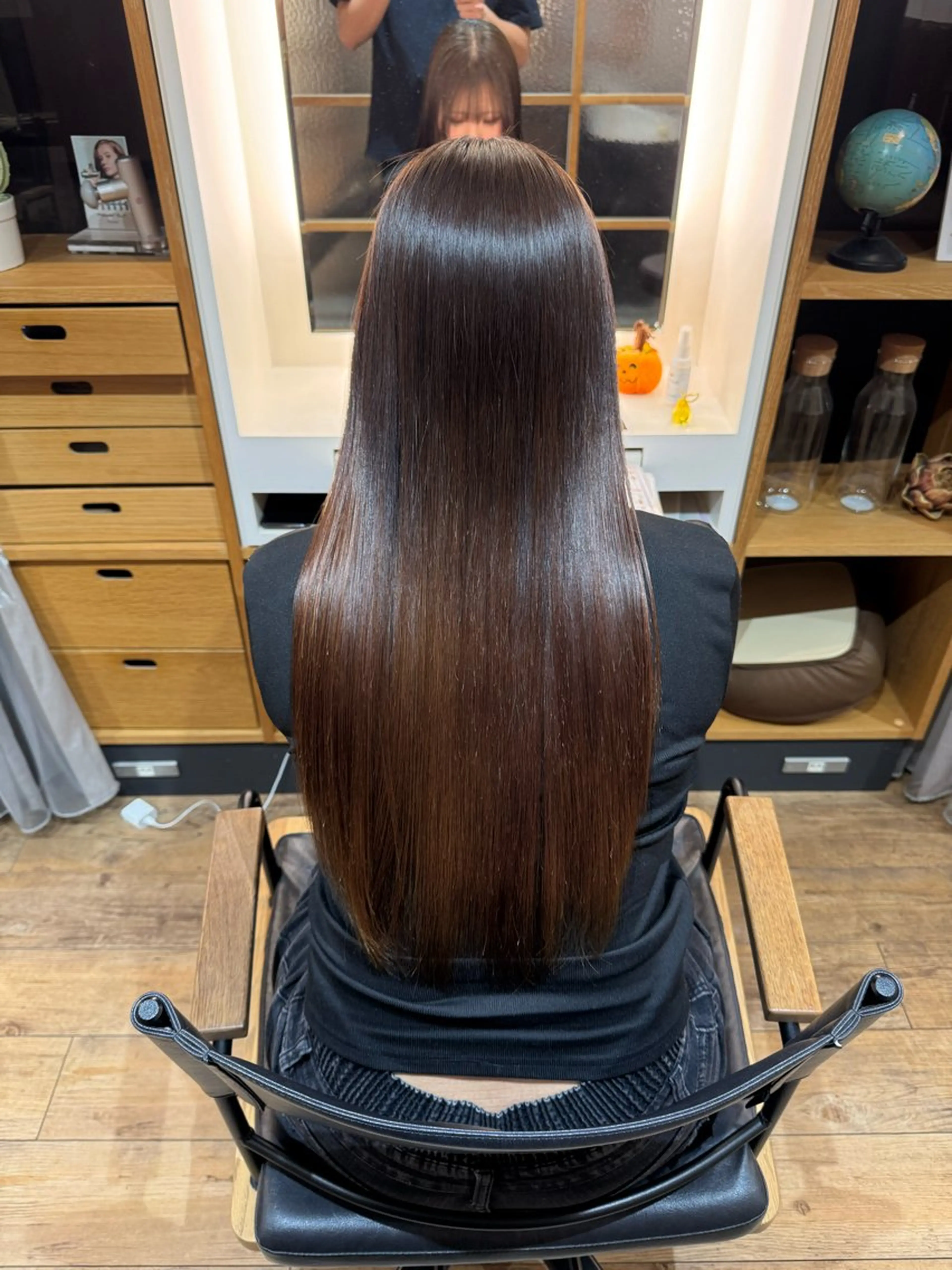 セミロング afloatkobe所属・美髪/髪質改善 川口凌弥のヘアスタイル