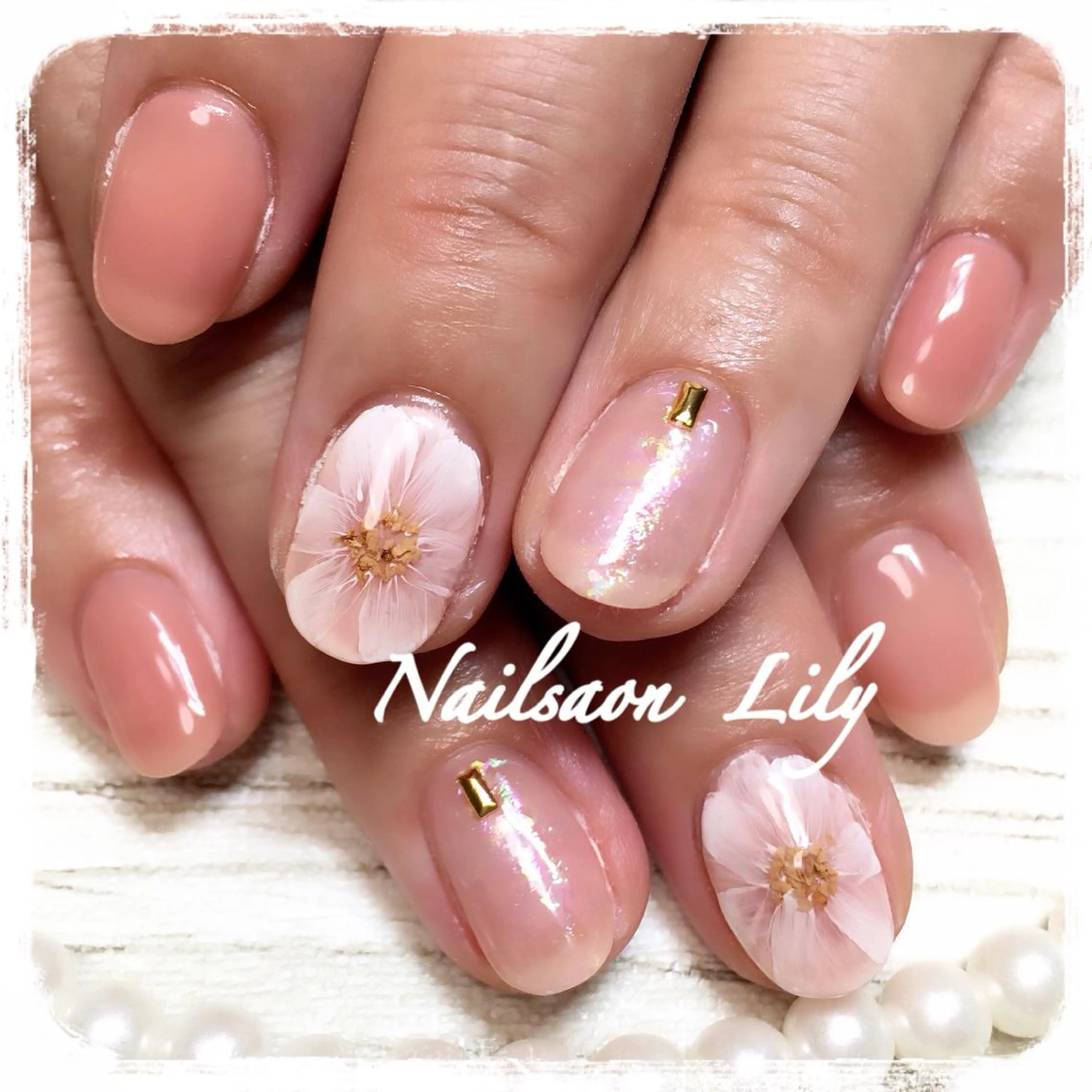 ネイル フラワーネイル ハンドネイル Nailsalon Lilyのネイルデザイン