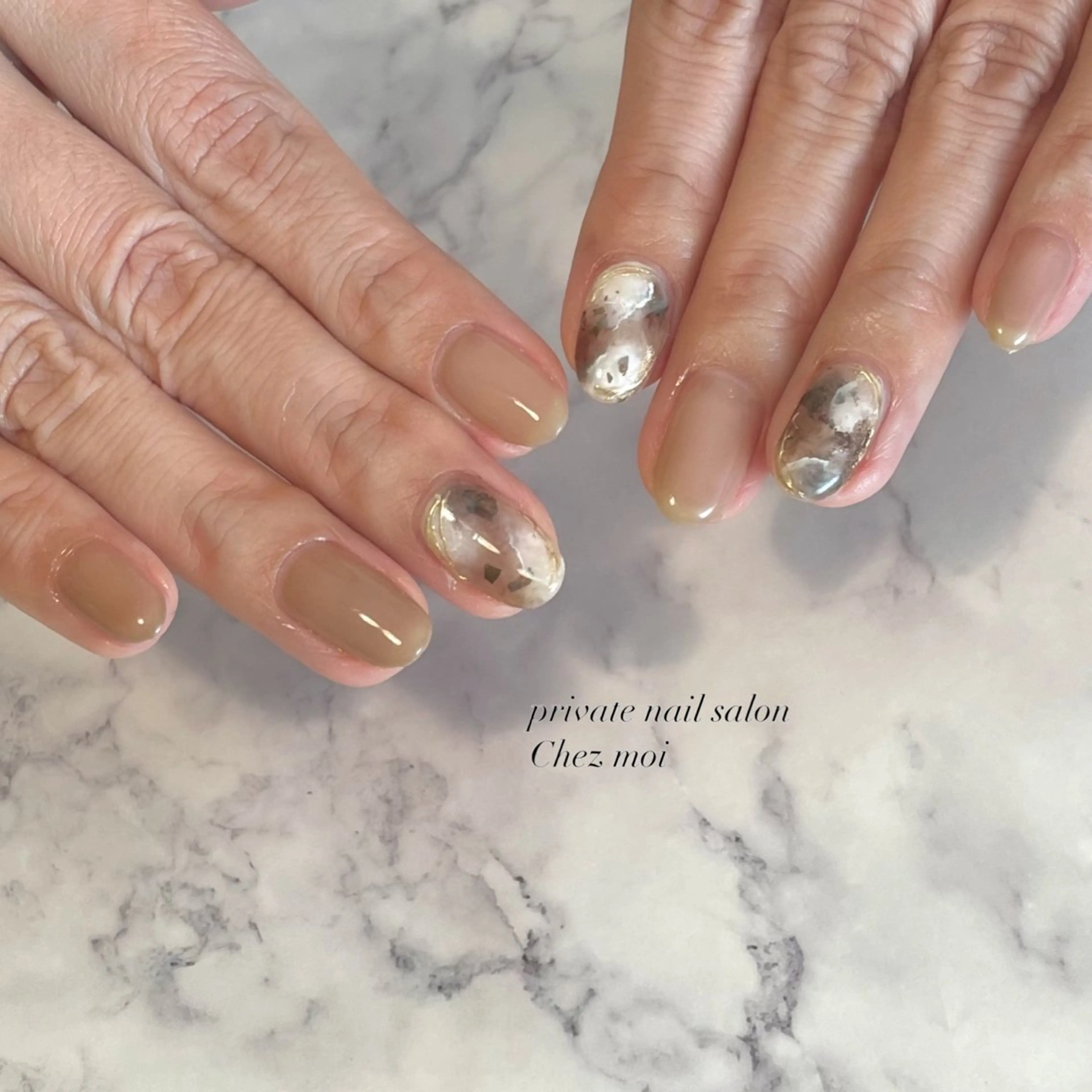 ネイル ニュアンスネイル KOMINE TOMOKOのネイルデザイン