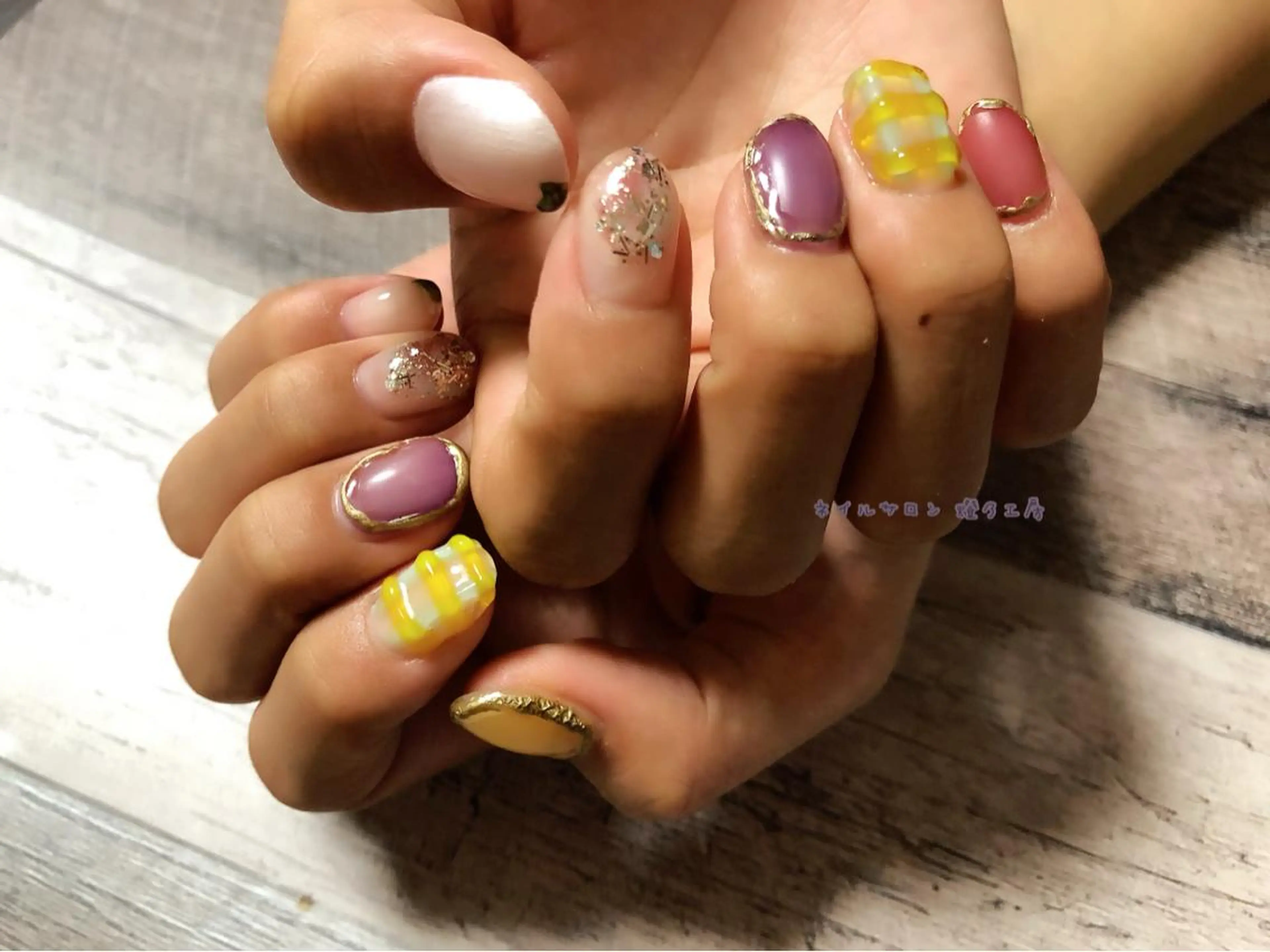 ネイル 伊藤 美里のネイルデザイン