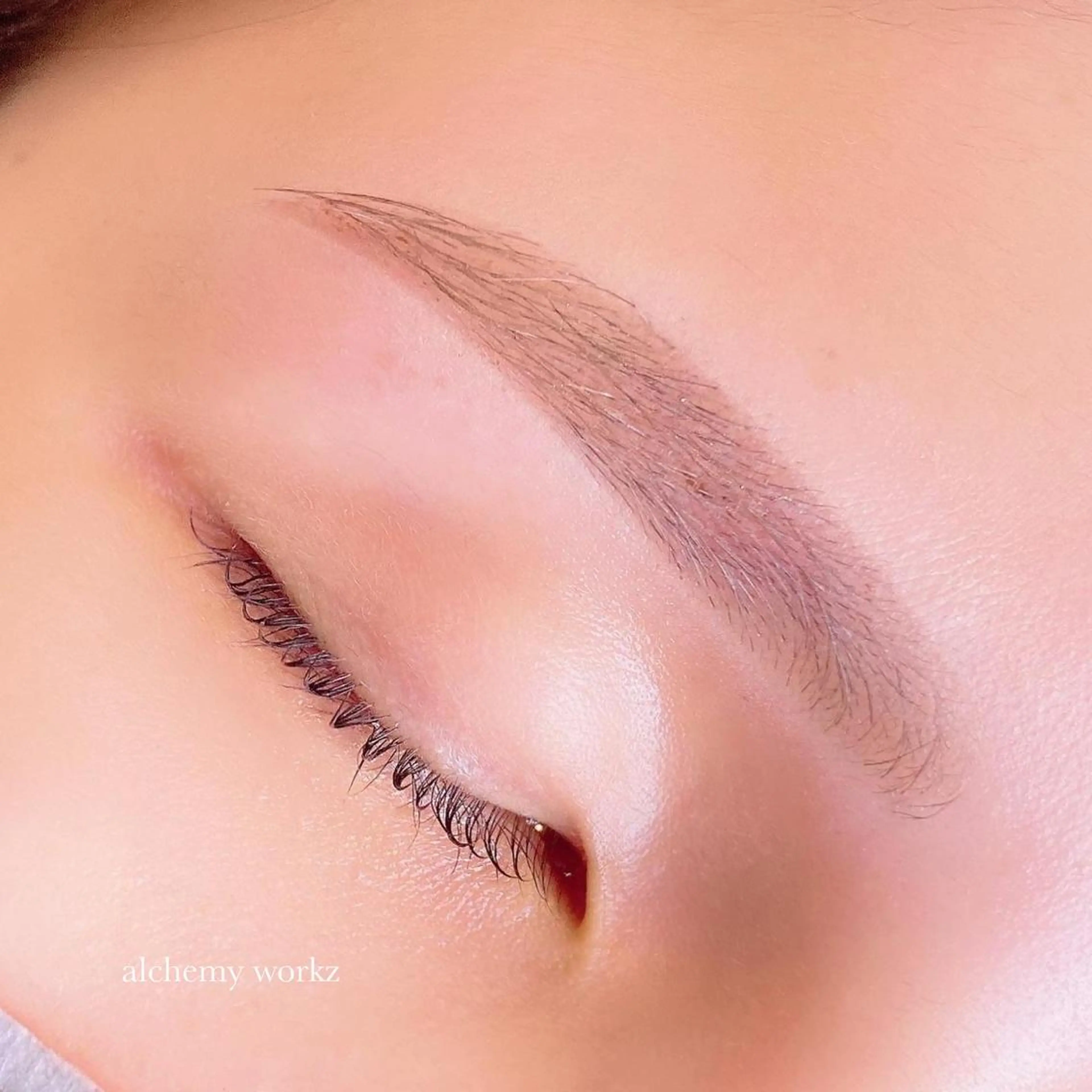 アイブロウ ワックス脱毛 眉カット その他(アイブロウ) alchemy workzの眉毛・アイブロウイメージ