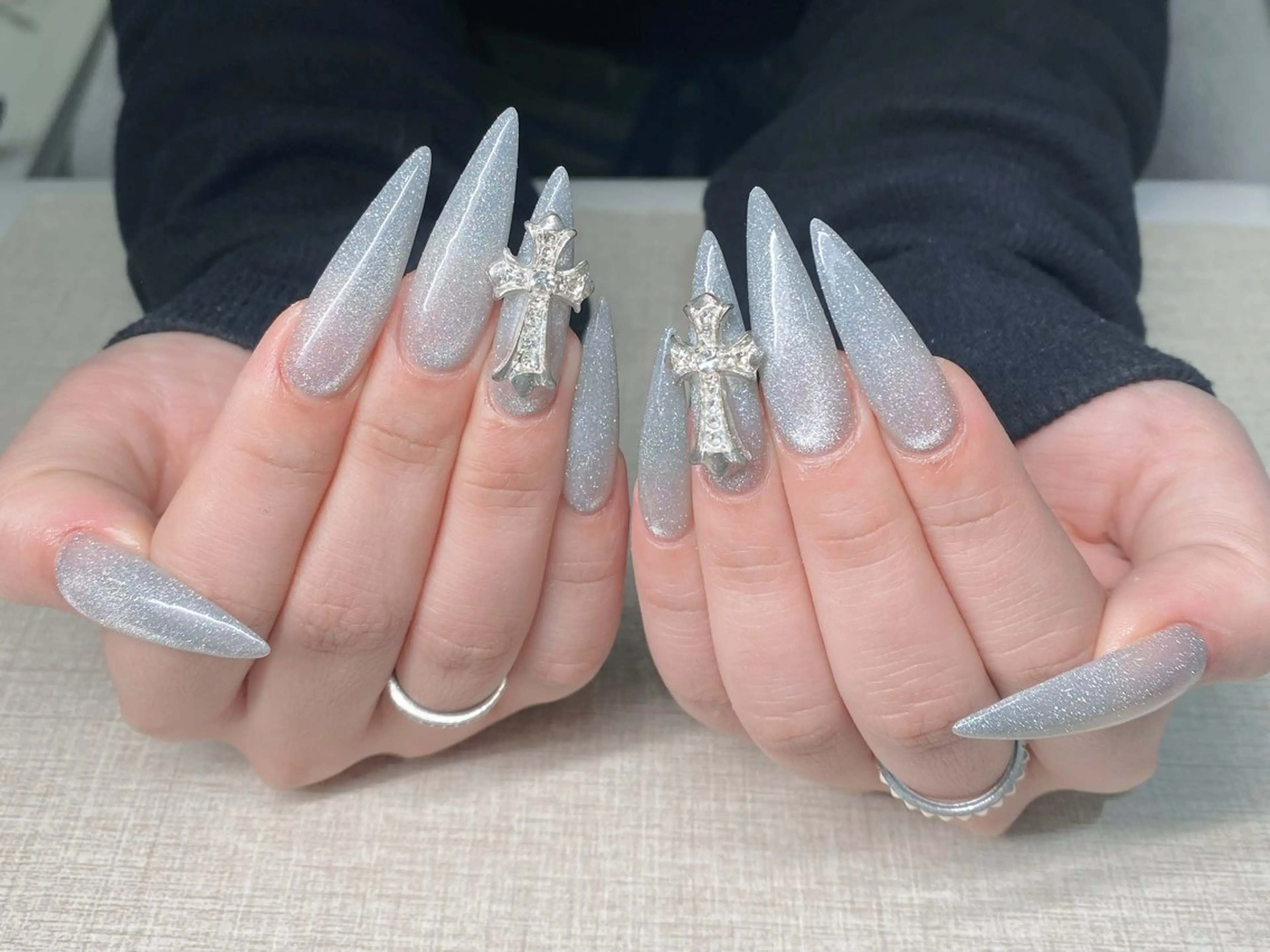 ネイル オーロラネイル ブルー チークネイル 長さ出し フットネイル ハンドネイル Momo チップ長さ出し専門店のネイルデザイン