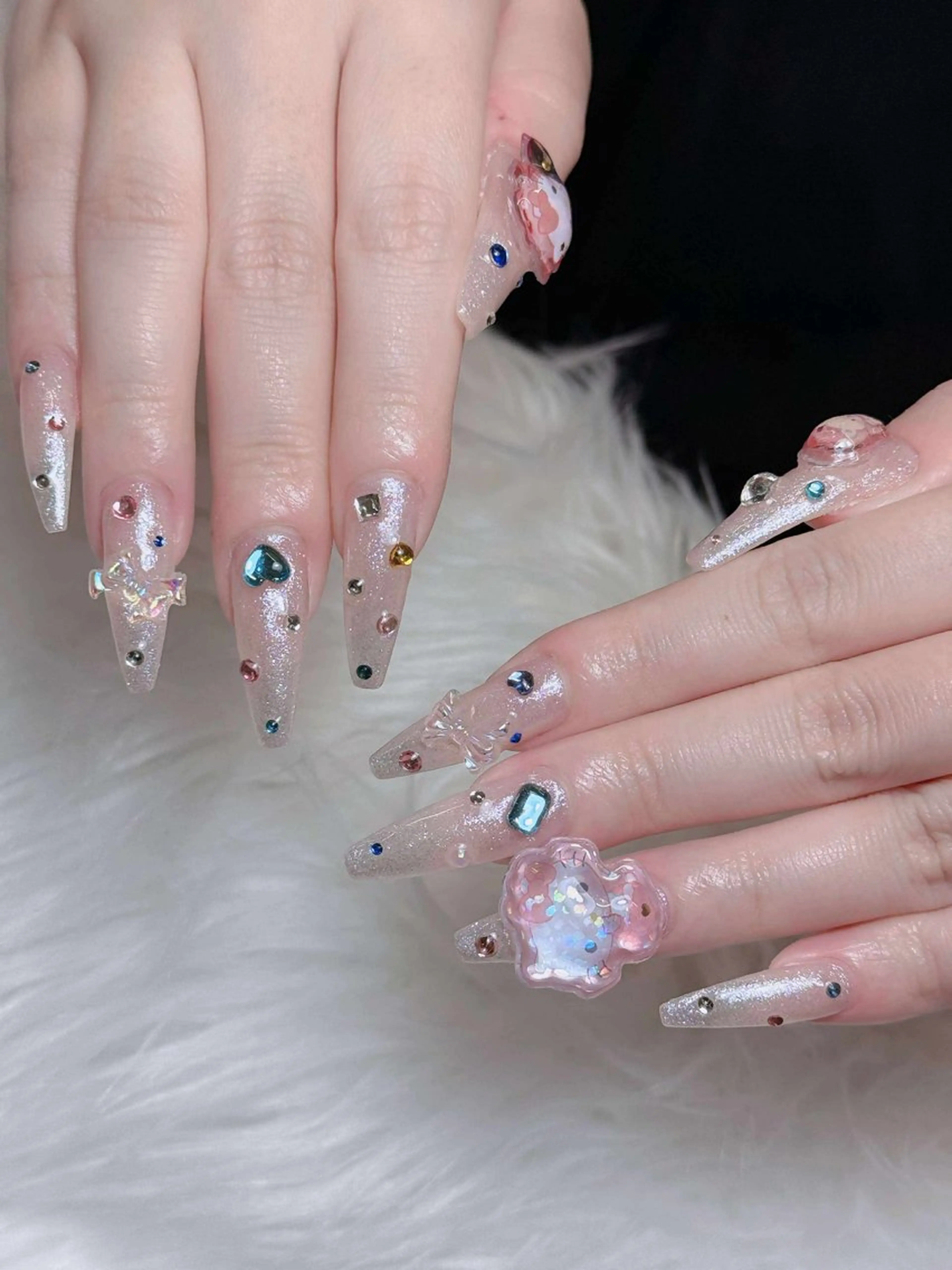 ネイル オーロラネイル チークネイル フットネイル フレンチネイル 韓国ネイル ハンドネイル Lumi Nail 新大久保3‘のネイルデザイン