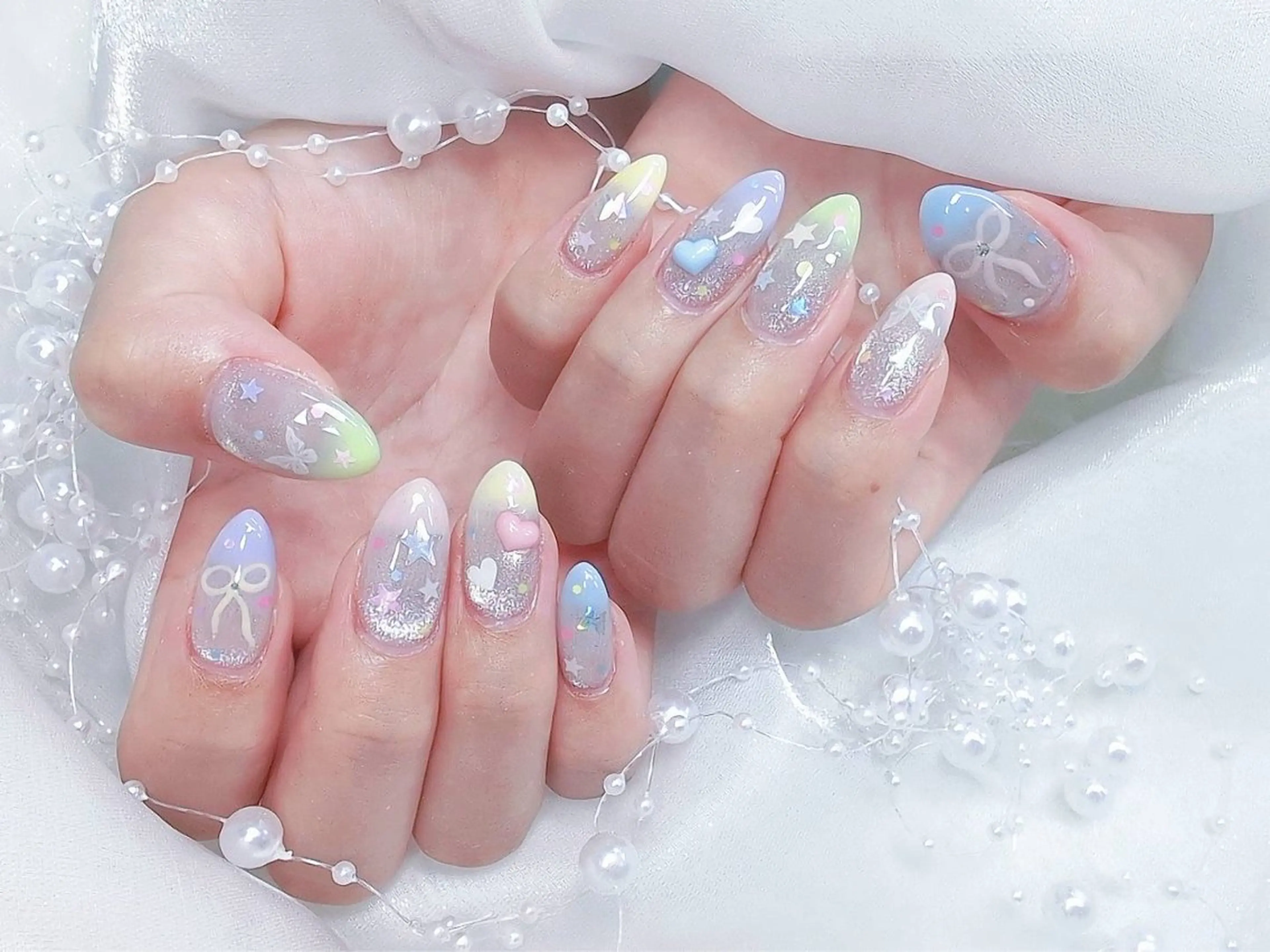 ネイル 長さ出し フラッシュネイル フレンチネイル キラキラネイル ラメ(グリッター) ハンドネイル Chouette ここのネイルデザイン