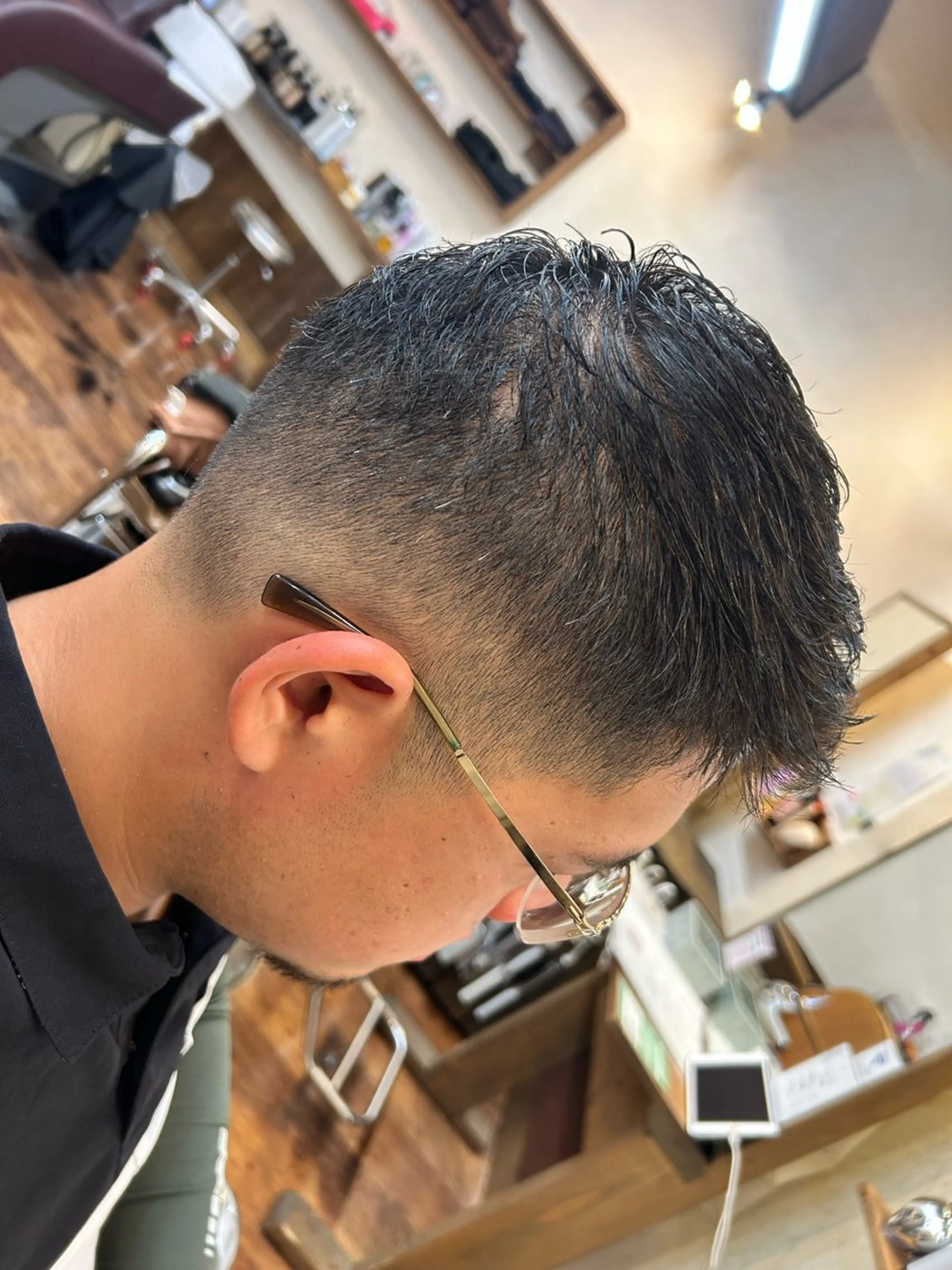 メンズ フェードカット 服部 和香のヘアスタイル