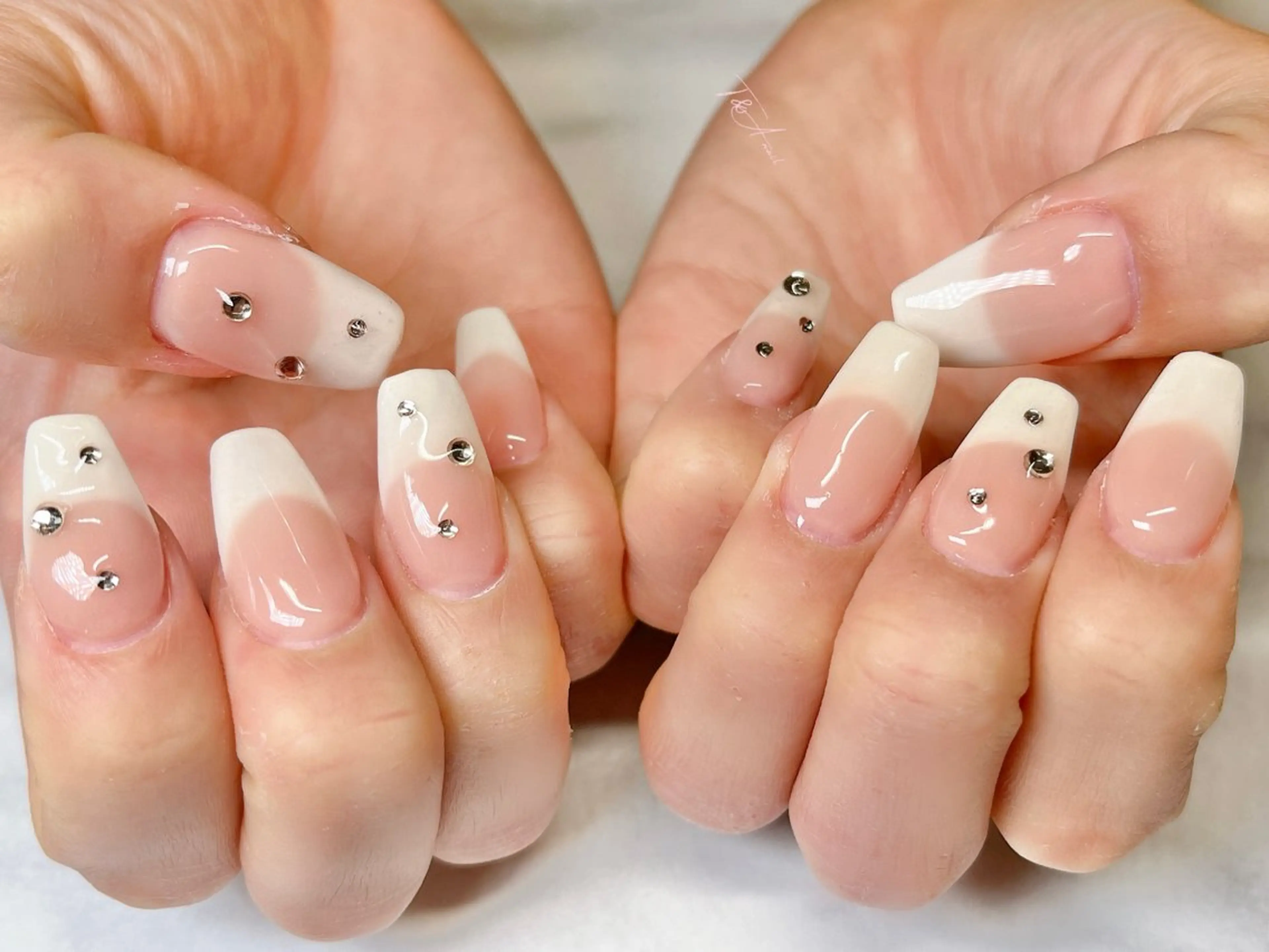 ネイル 長さ出し フレンチネイル ジェルネイル オフィスネイル スカルプネイル ハンドネイル T&A nailのネイルデザイン