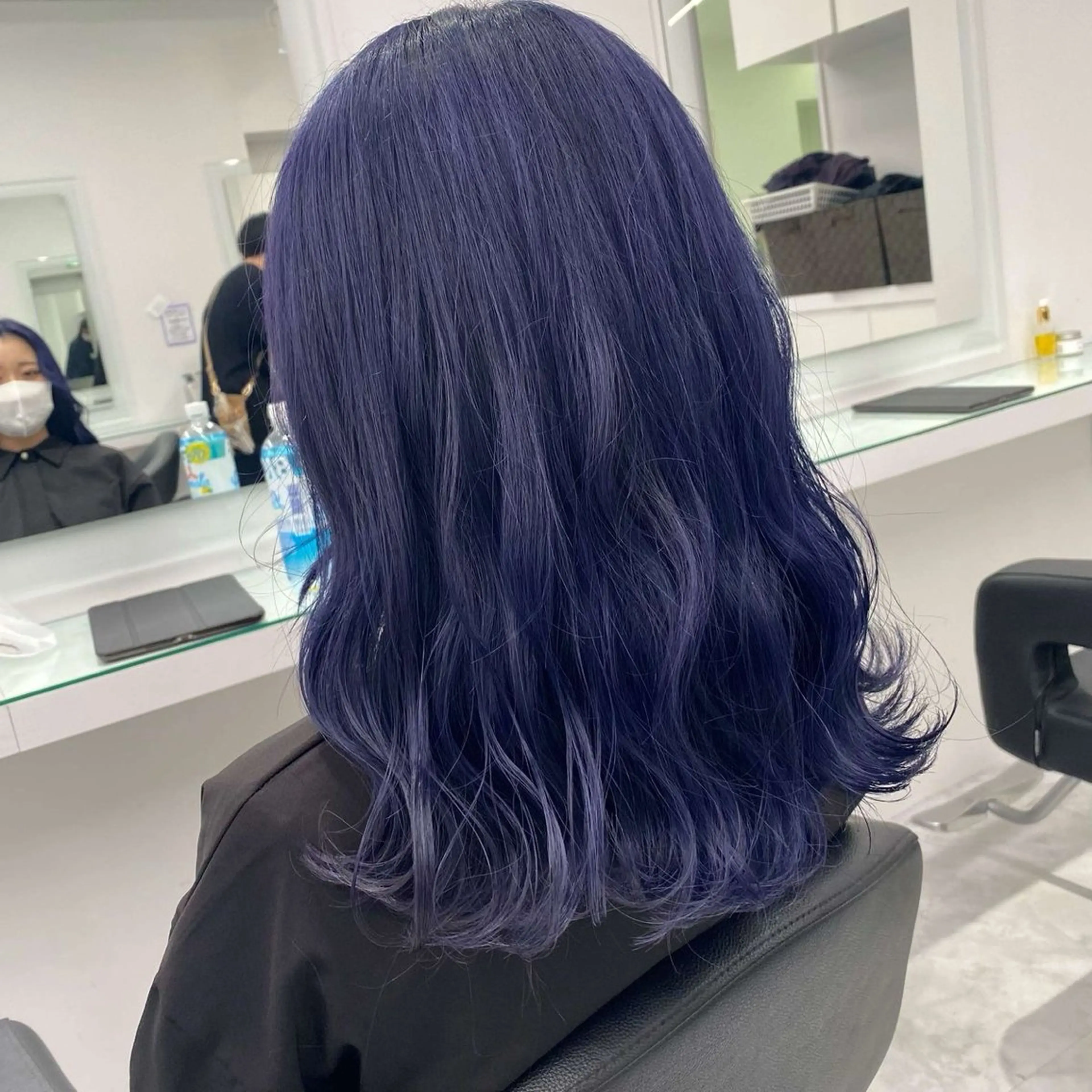 セミロング カラー ヘアアレンジ 🩵ダメージレス艶感 ハイトーン🩷のヘアスタイル