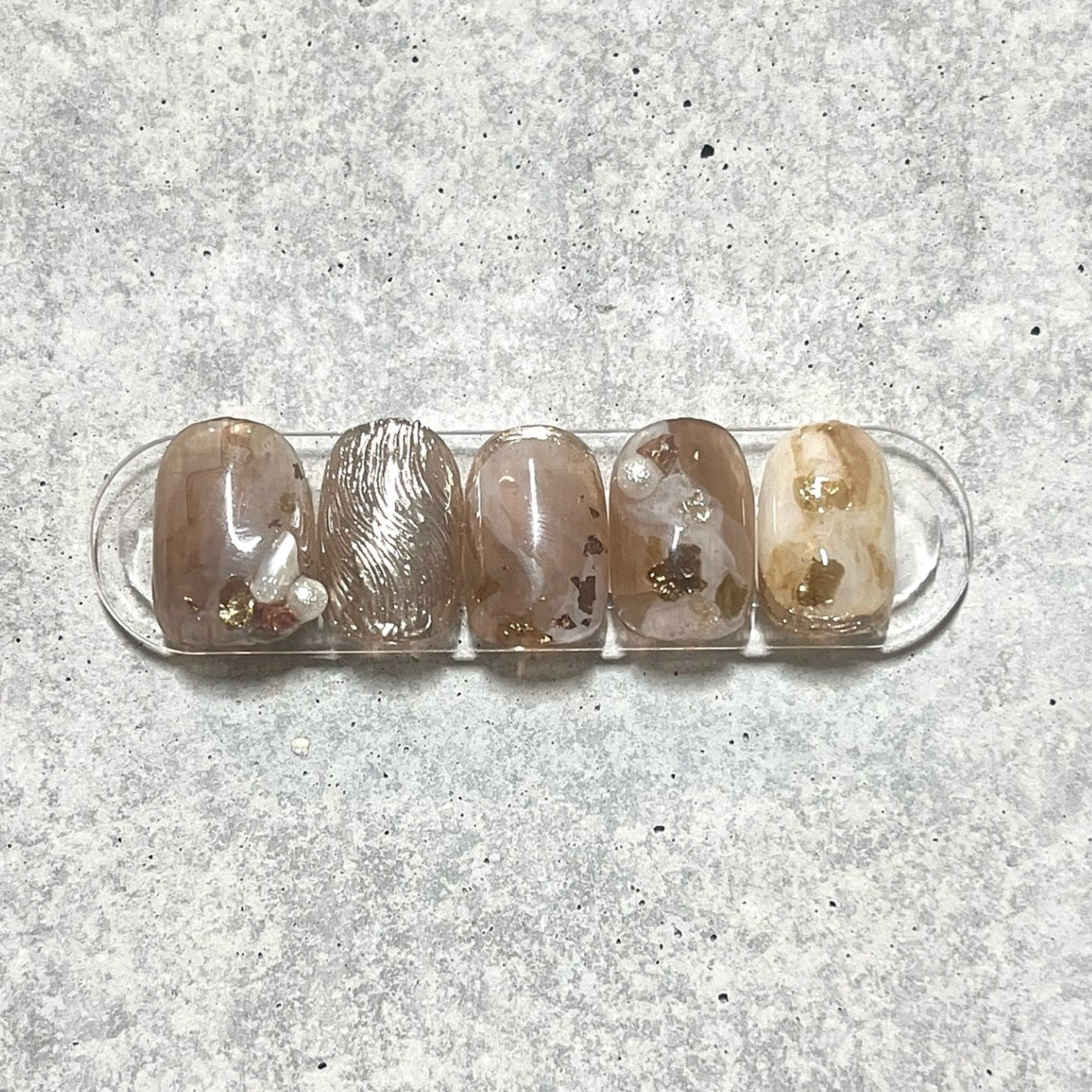 ネイル キラキラネイル マグネットネイル ニュアンスネイル 夏ネイル SAKASHITA KEIのネイルデザイン