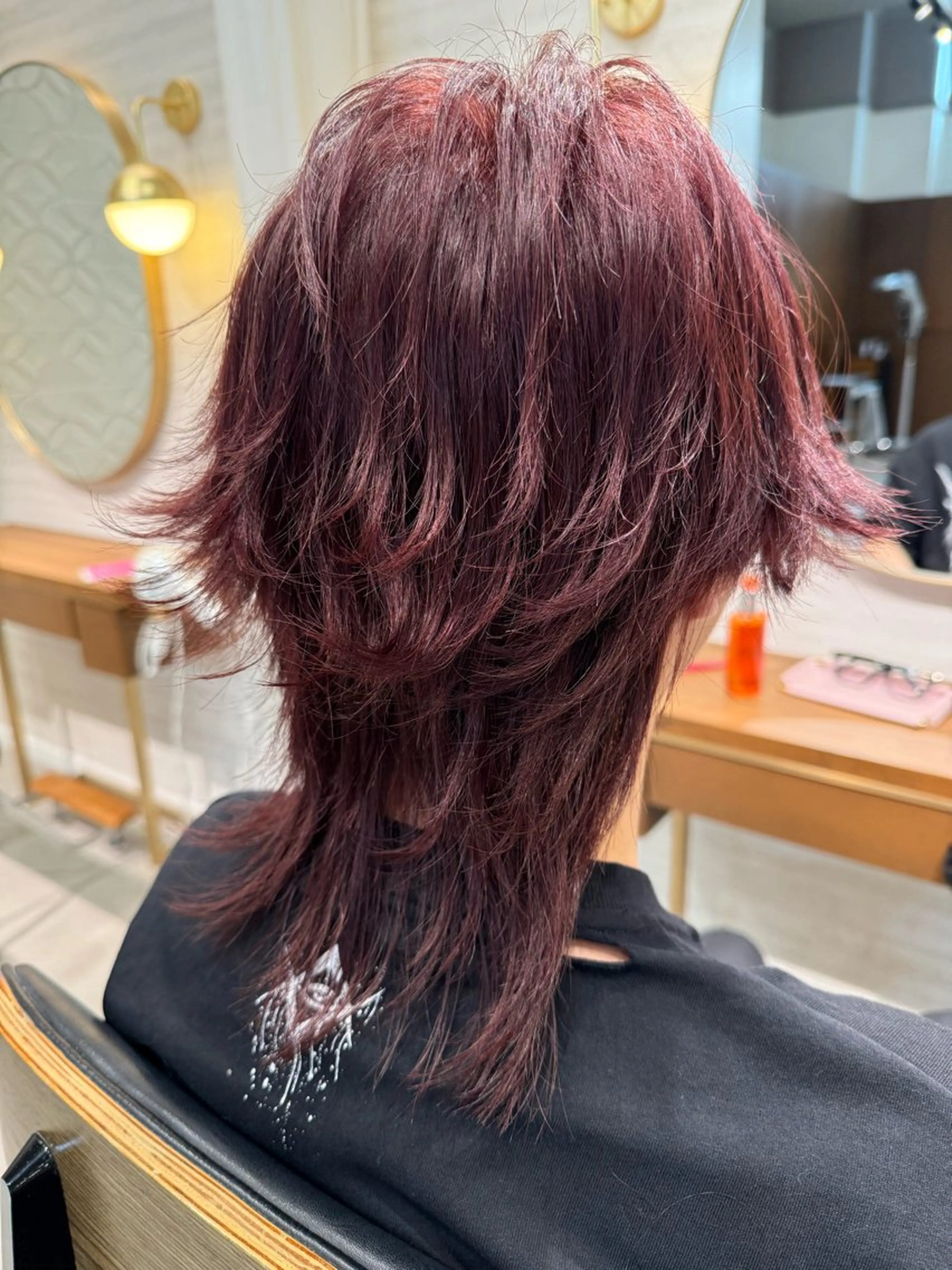 カラー メンズ メンズブリーチ ブリーチ ブリーチなしカラー レッドカラー ヘアカラー FURUSHO小牧所属・長谷川 紗羅のヘアスタイル