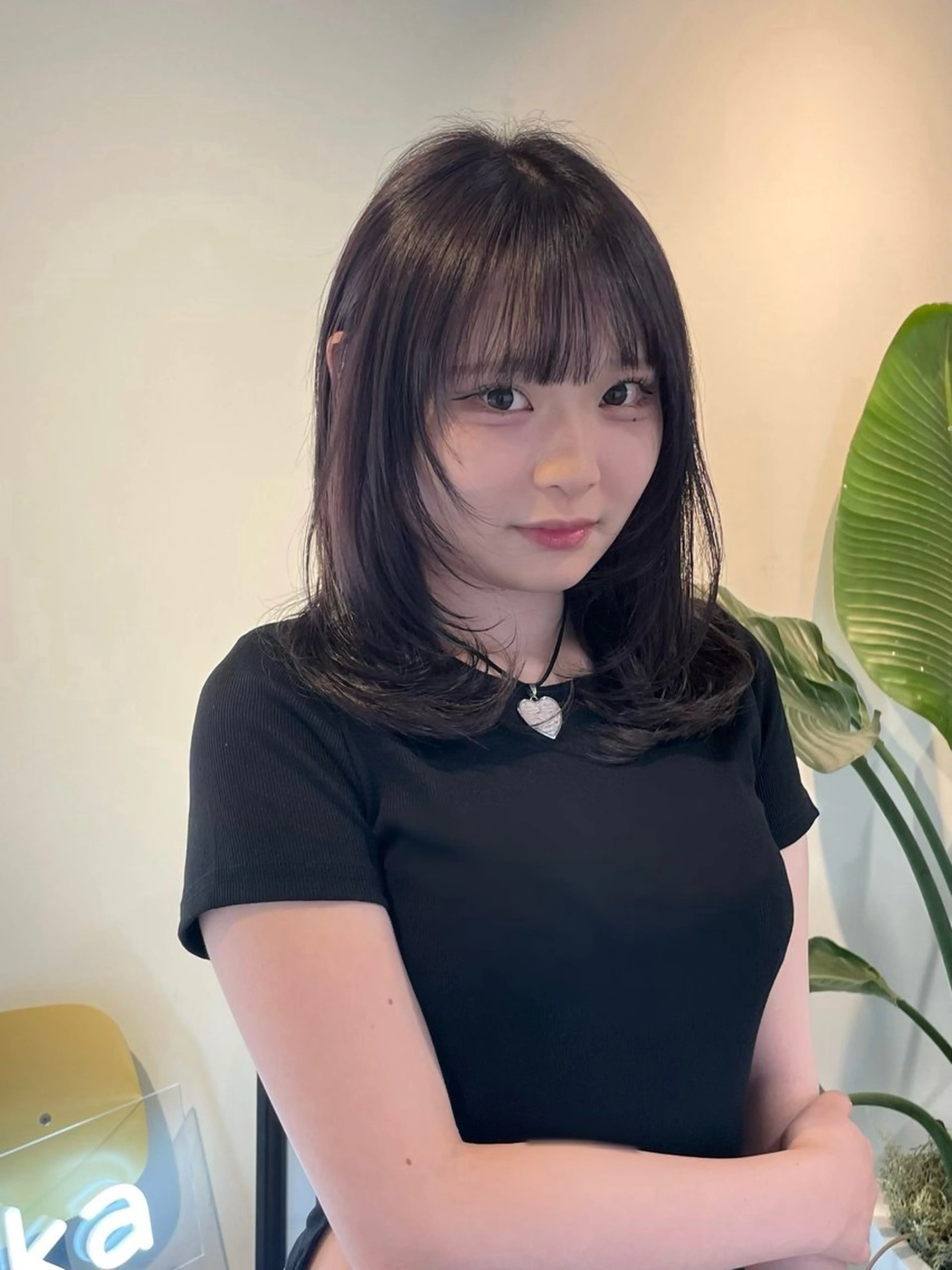 セミロング カラー 若月 あやかのヘアスタイル