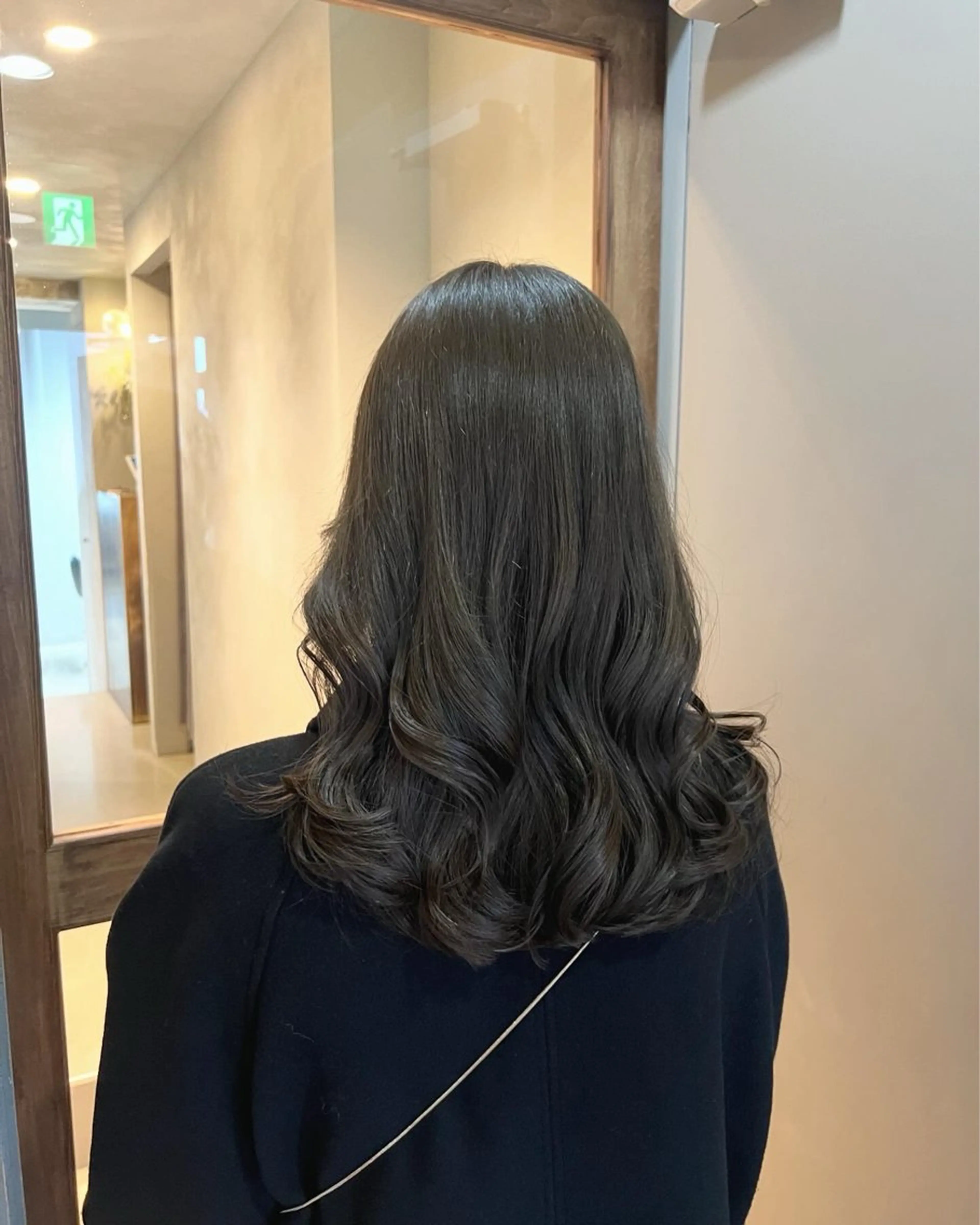 セミロング カラー ヘアカラー トリートメント akane/ベージュ /オリーブ/ブラウンのヘアスタイル