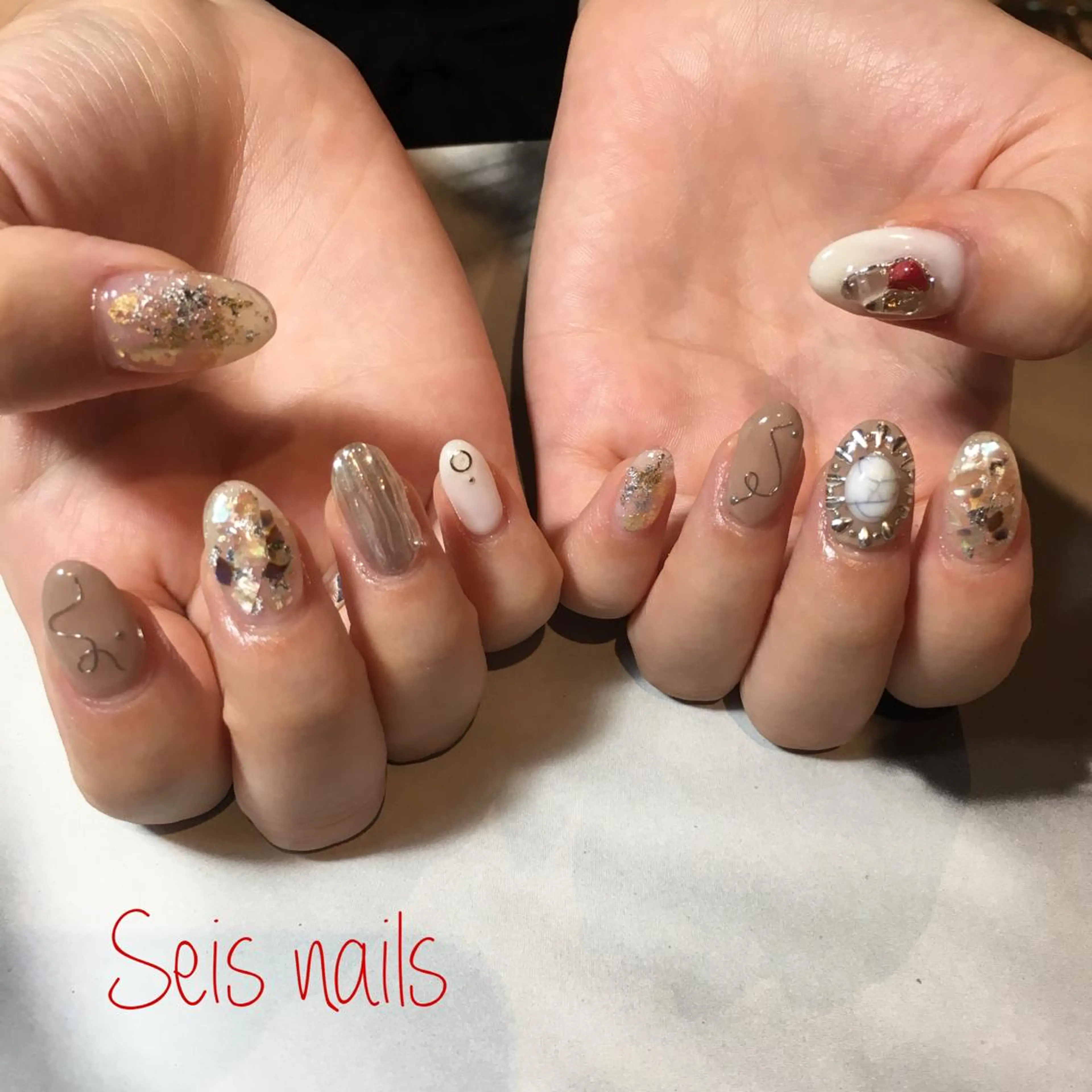 ネイル ハンドネイル Seis Shihoのネイルデザイン