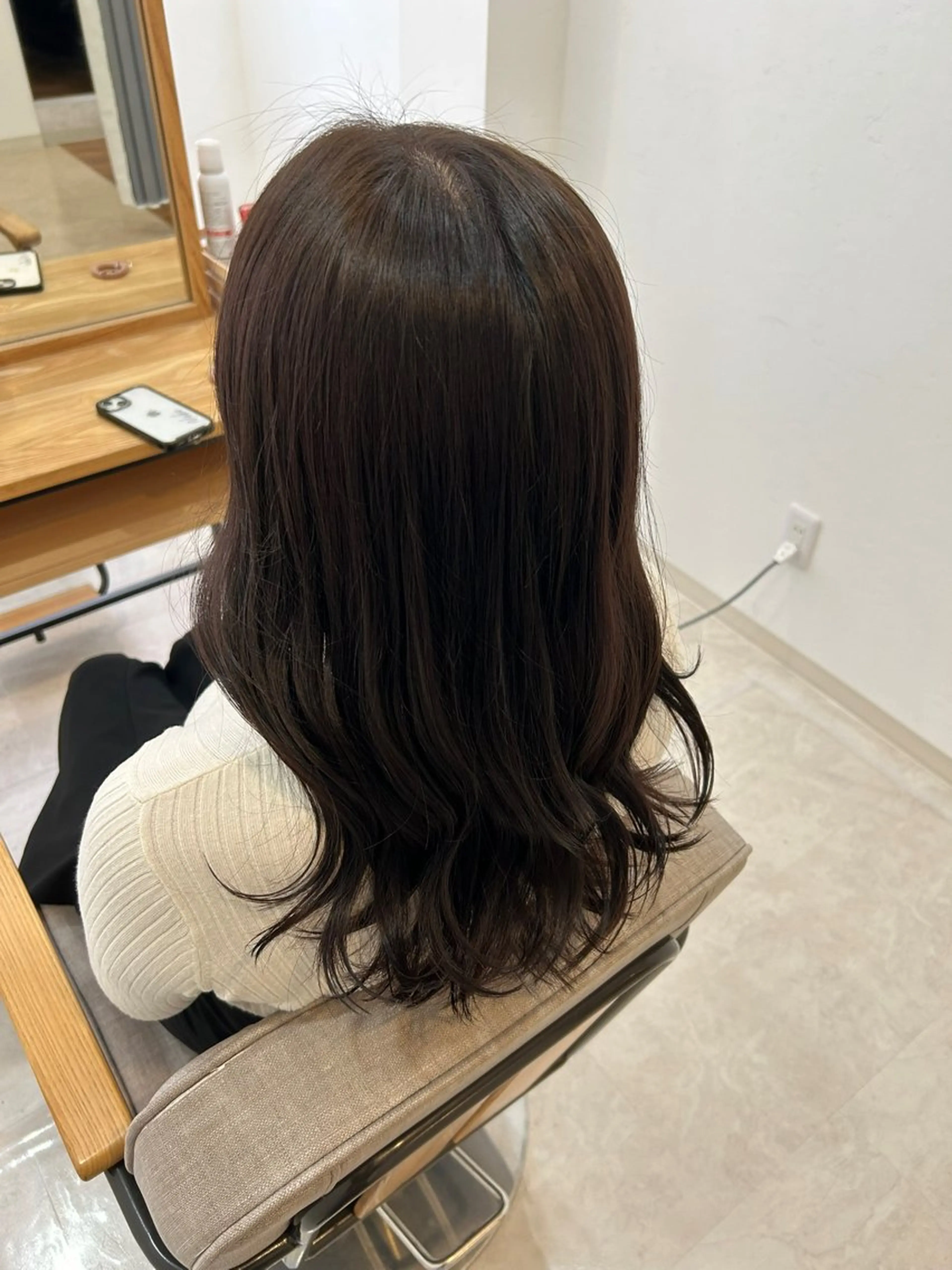 カラー アッシュ アッシュブラウン ブラウンカラー 透明感カラー ヘアカラー 青木 優雅のヘアスタイル