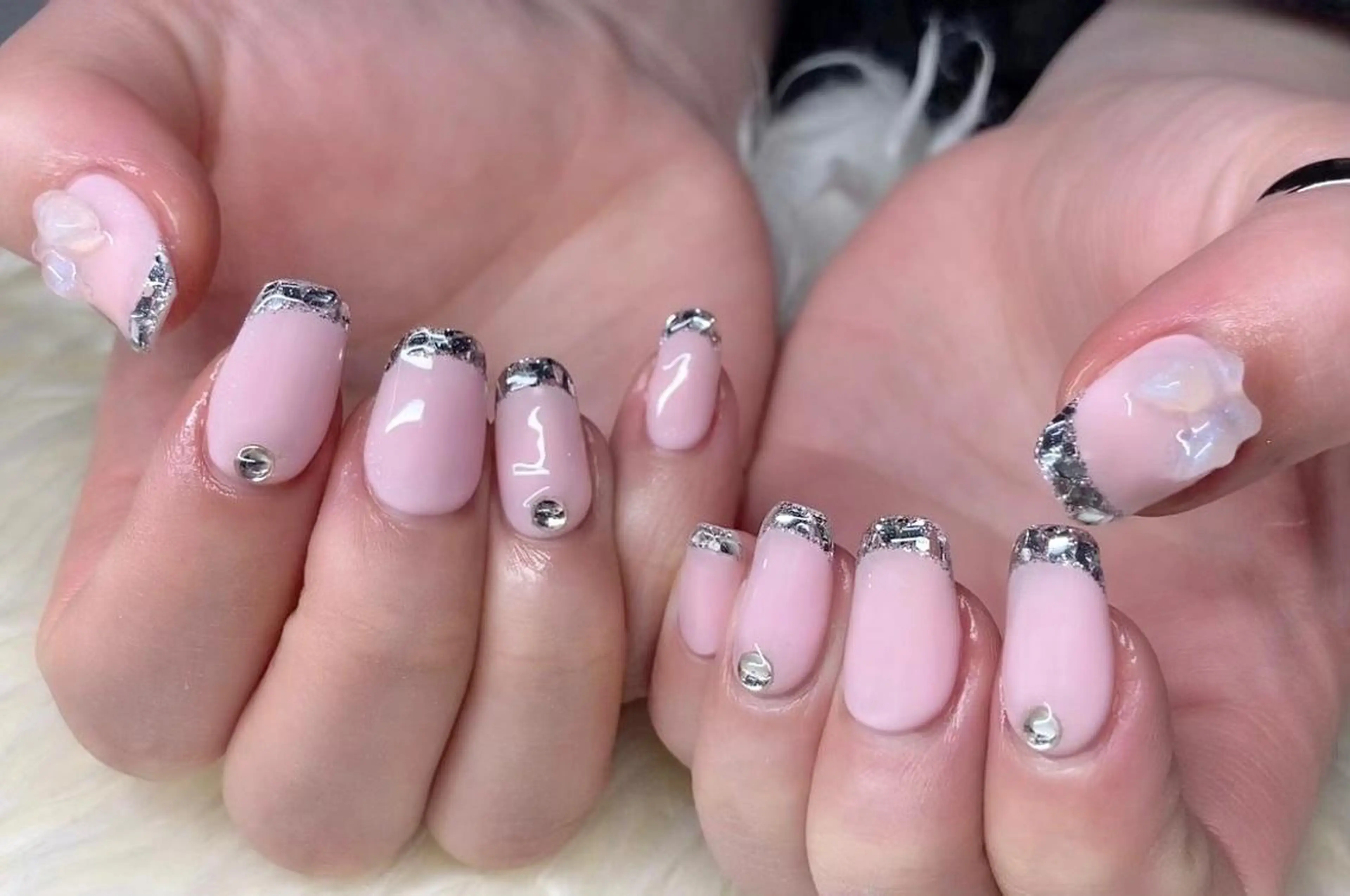ネイル フレンチネイル ジェルネイル ガラスフレンチ 韓国ネイル マグネットネイル ハンドネイル Nail&eye Belire 新宿のネイルデザイン