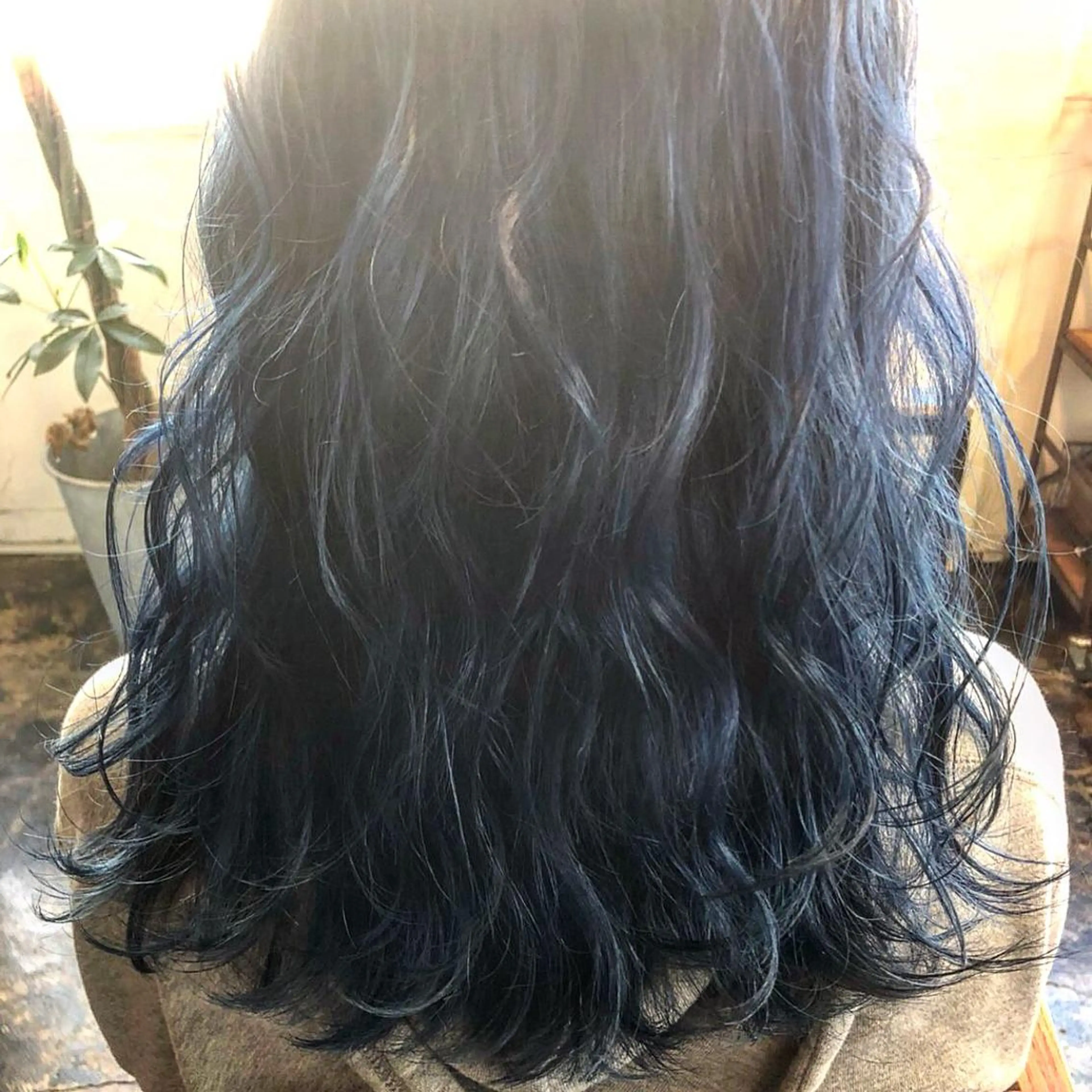 セミロング カラー ヘアアレンジ stream1st所属・ツヤカラー 🕊️sayakaのヘアスタイル