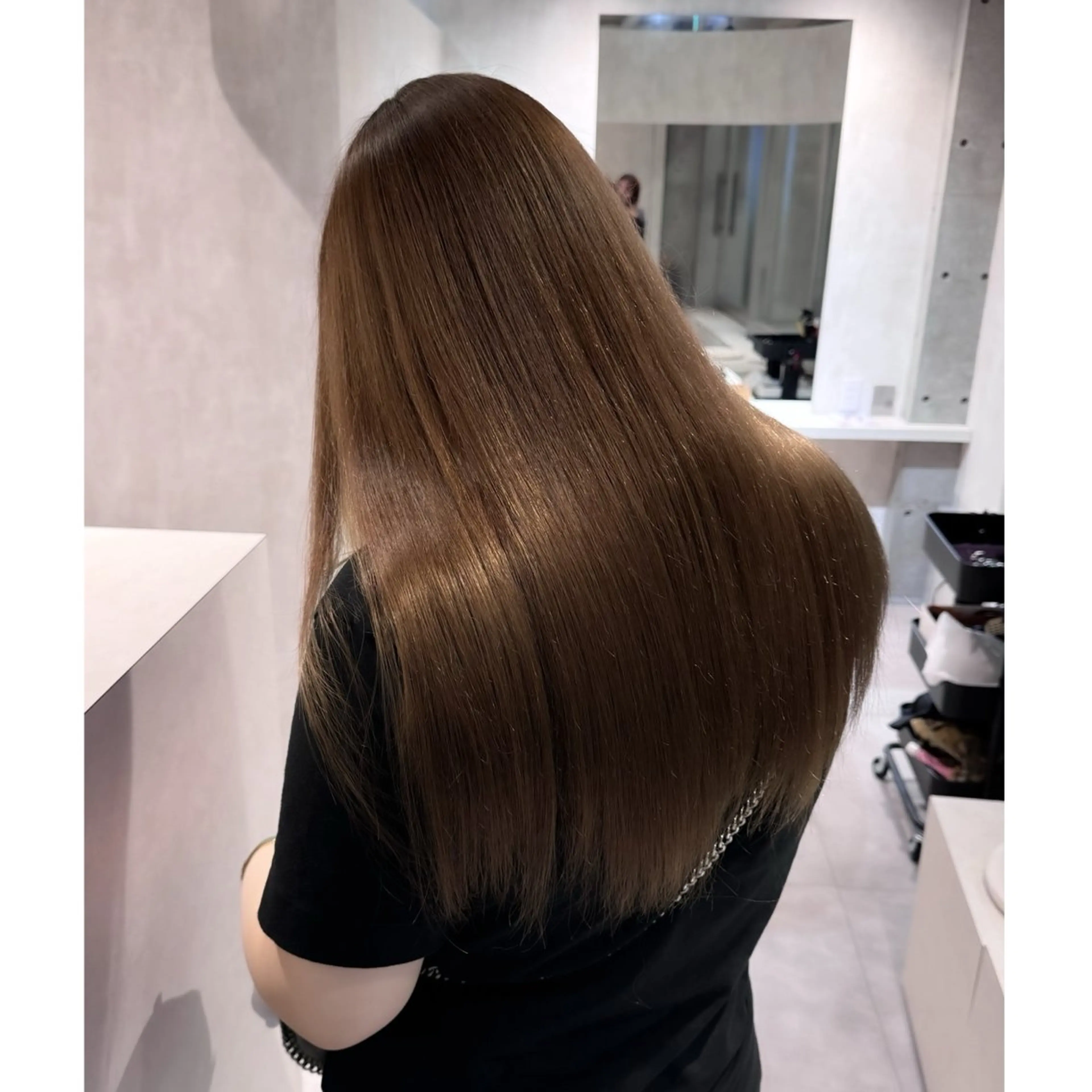 ブリーチ１回＋ベージュ・ミルクティー系（ダブルカラー）の写真