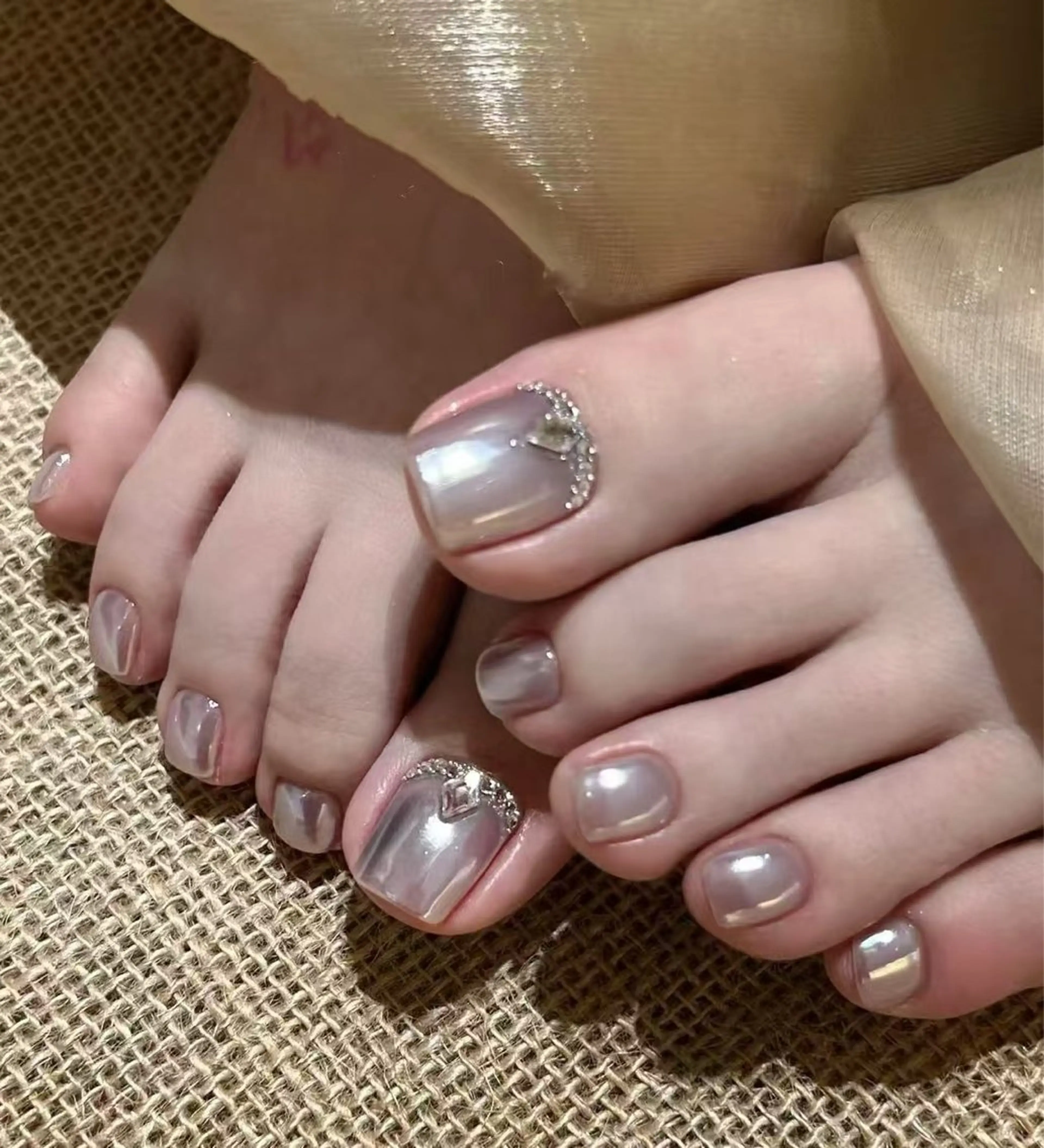 ネイル オーロラネイル フラワーネイル フットネイル フレンチネイル ジェルネイル フットネイル BabyYouMi nailのネイルデザイン