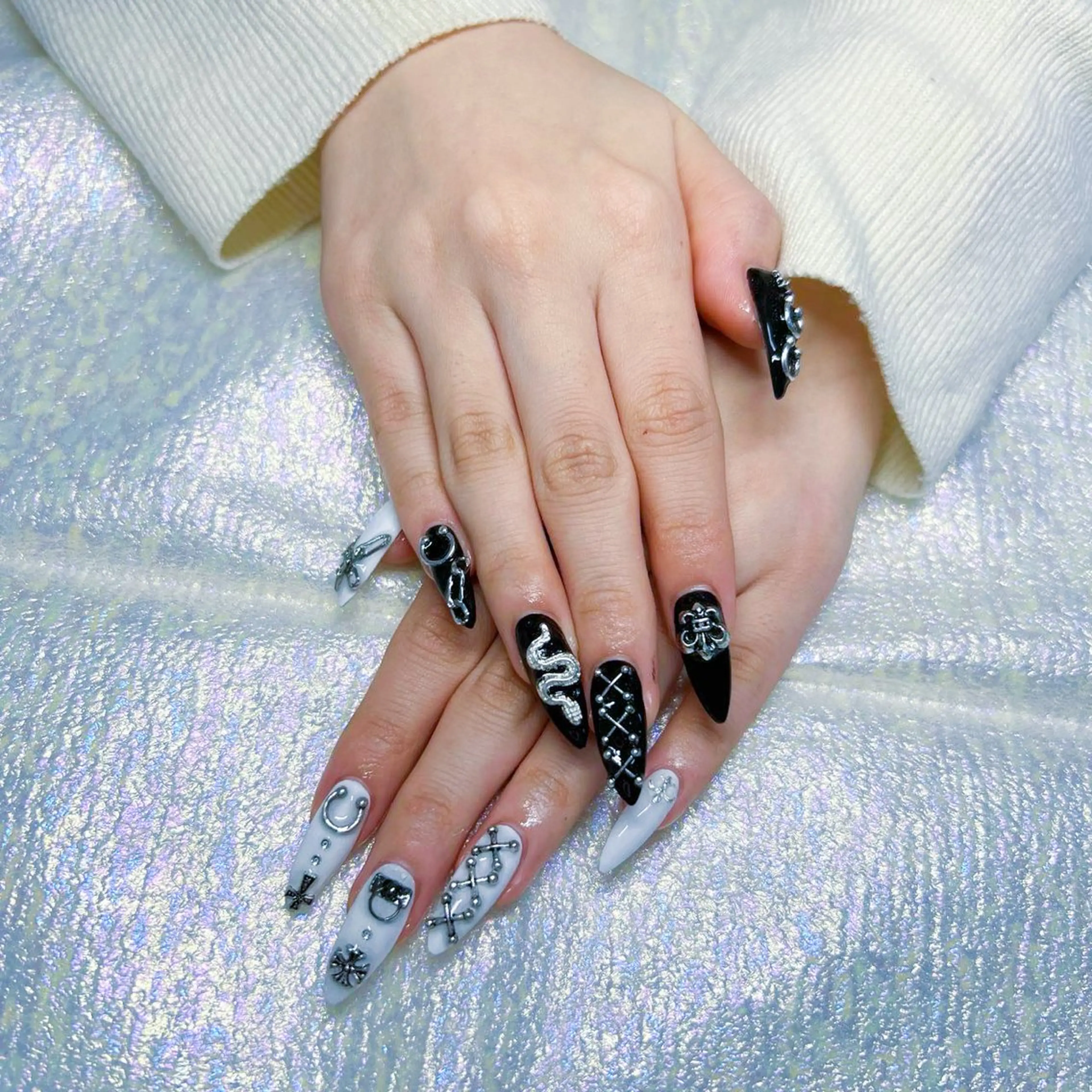 ロング ハンドネイル ハンドケア 💜MIYA nail川崎店のネイルデザイン