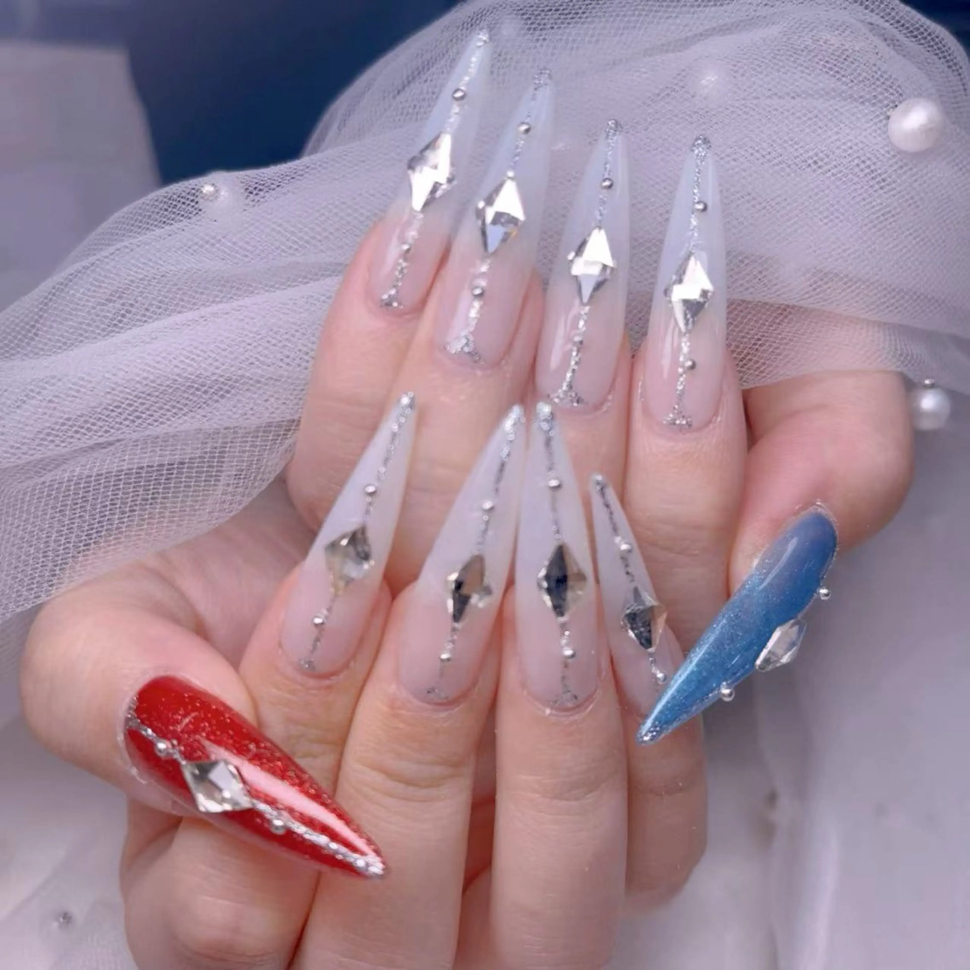 ネイル UMI ネイルサロン新宿🎀のネイルデザイン