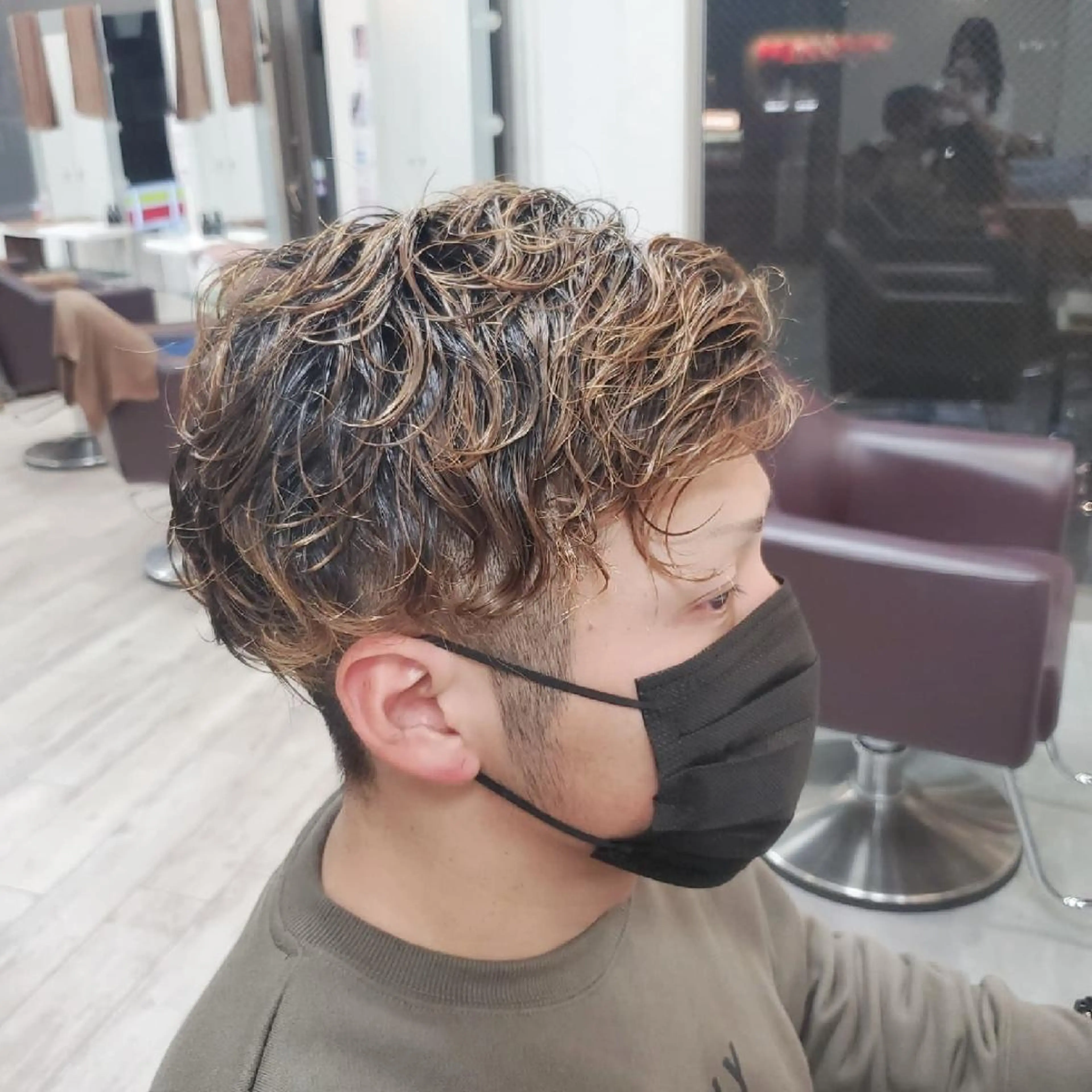 パーマ メンズ アップバング メンズパーマ Neuk所属・髪質改善/白髪ぼかし SHIONのヘアスタイル