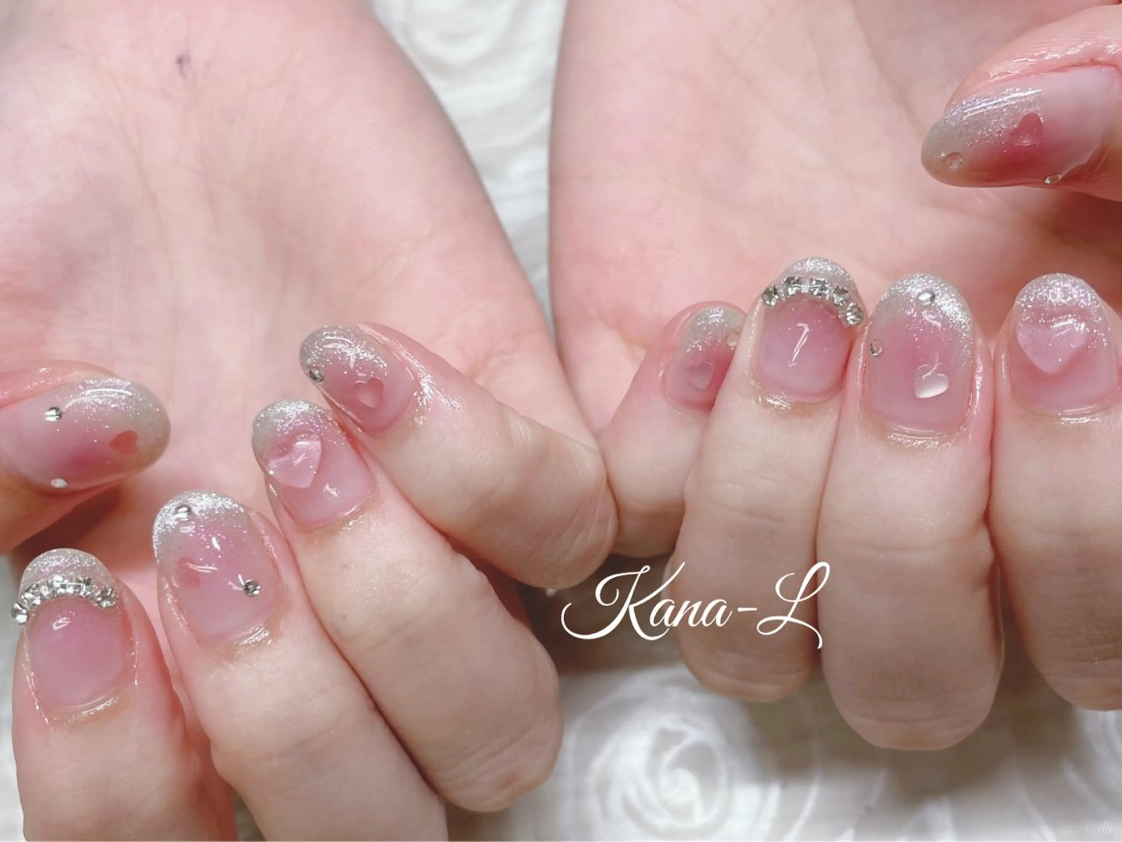 ネイル チークネイル ジェルネイル ハート キラキラネイル 韓国ネイル 芦辺 香奈のネイルデザイン