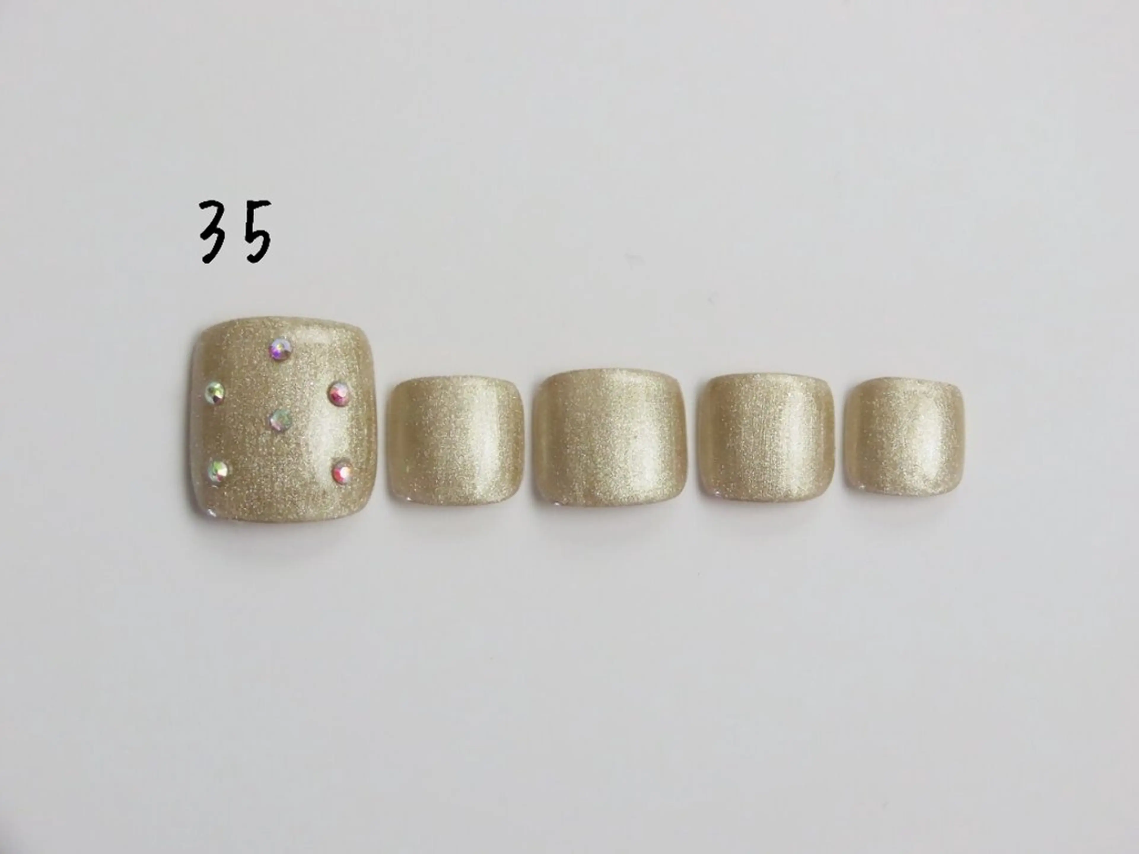 ネイル フットネイル 韓国美容ジェルネイル専門店Maum新潟店所属・Maum 新潟店のマツエク・マツパデザイン