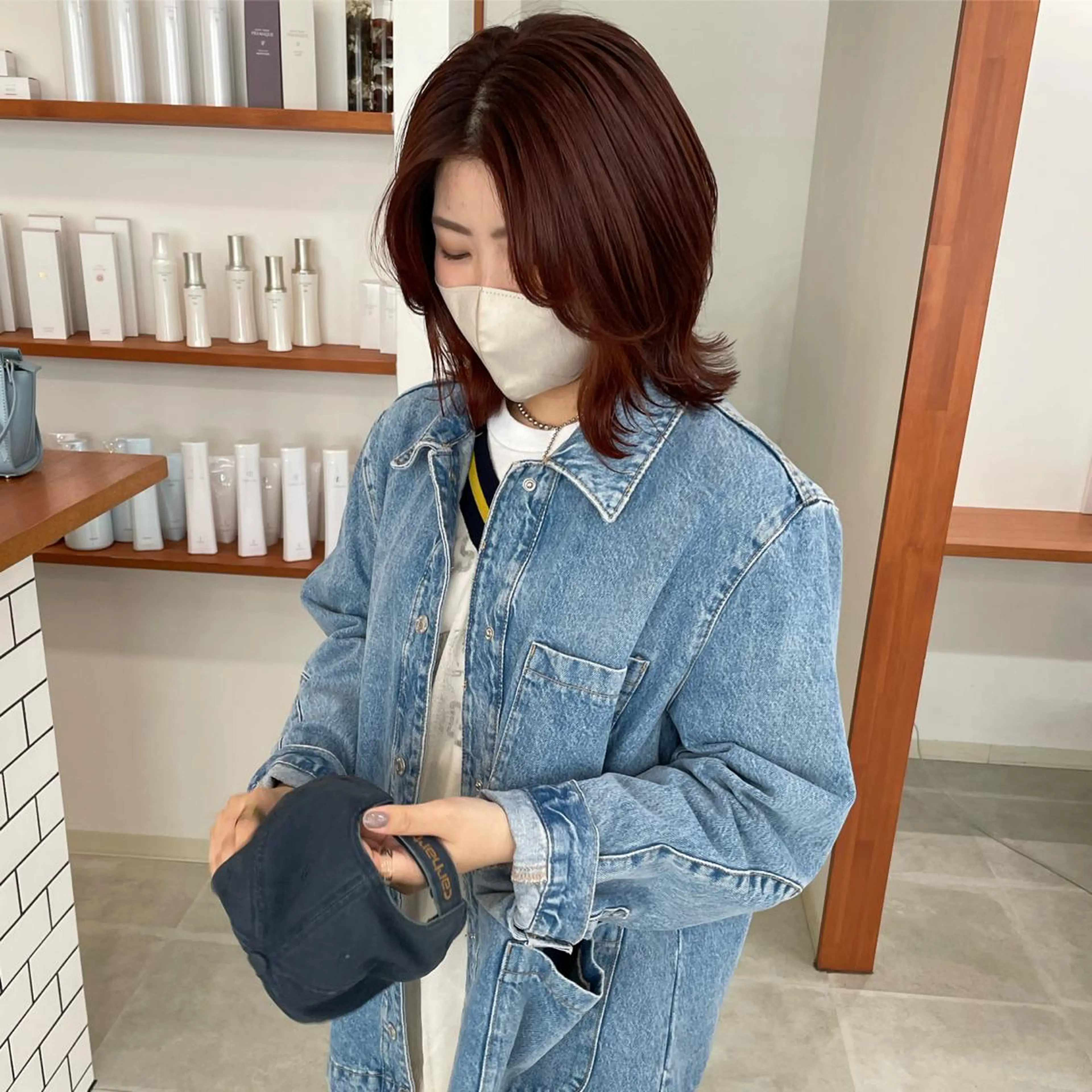 セミロング カラー オレンジ オレンジレッド レッドカラー 🤍似合わせパーマ 奥田沙耶🫧のヘアスタイル