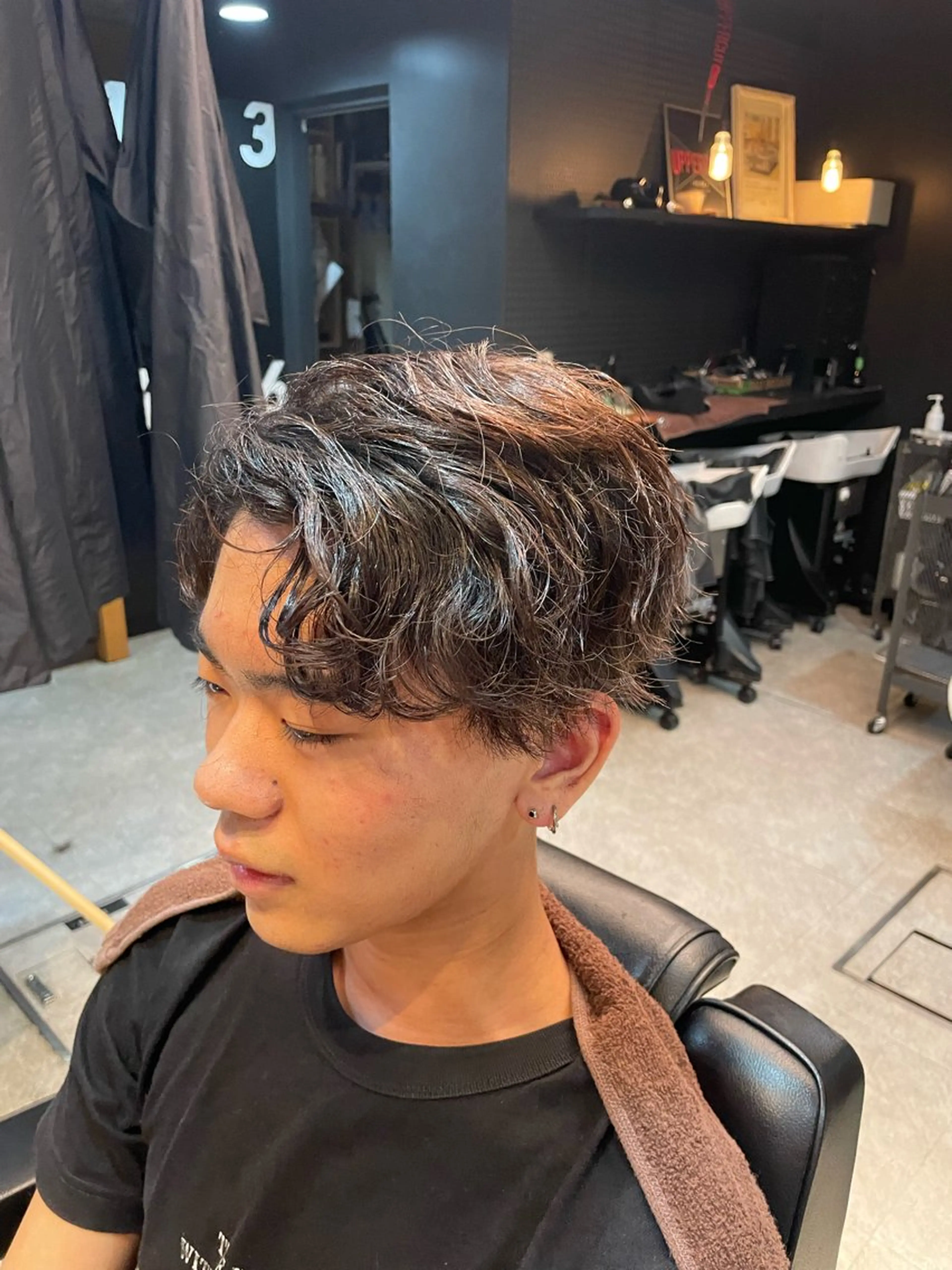 ミディアム パーマ くせ毛 FRANK'S BARBER日比谷店所属・金谷 一平のヘアスタイル
