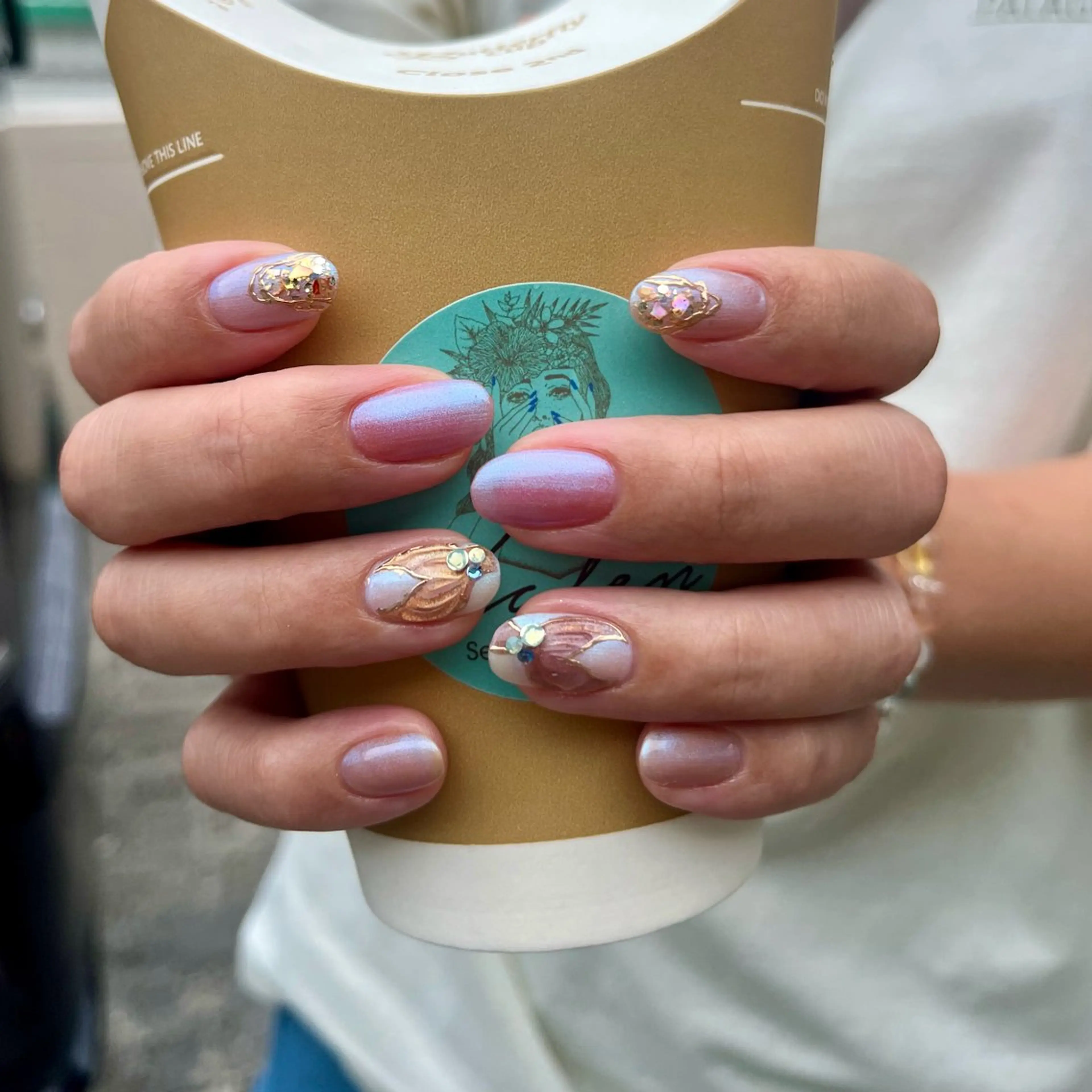 ネイル ハンドネイル karen Monikaのネイルデザイン