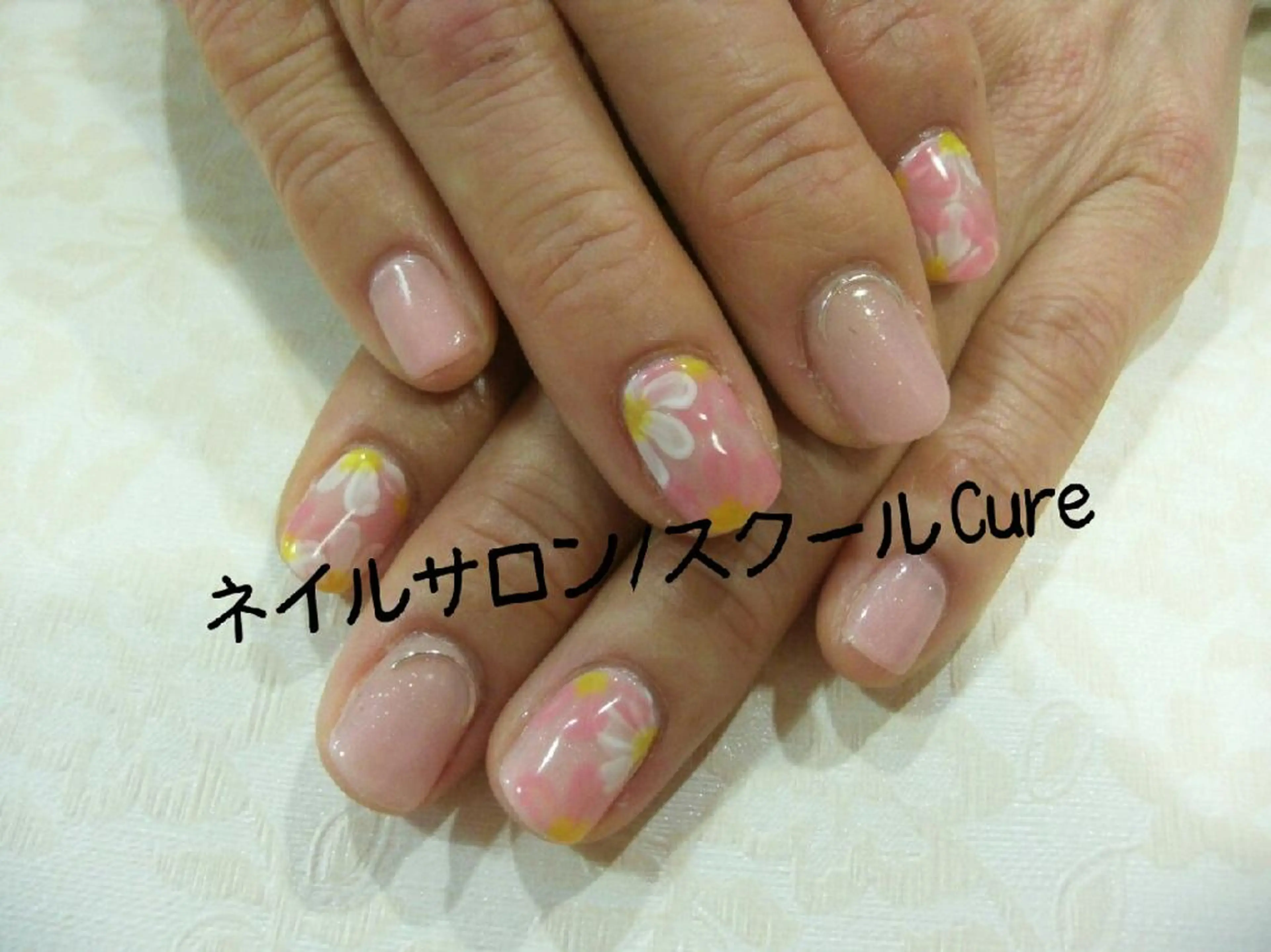 ミディアム ネイル ネイルサロン Cureのネイルデザイン