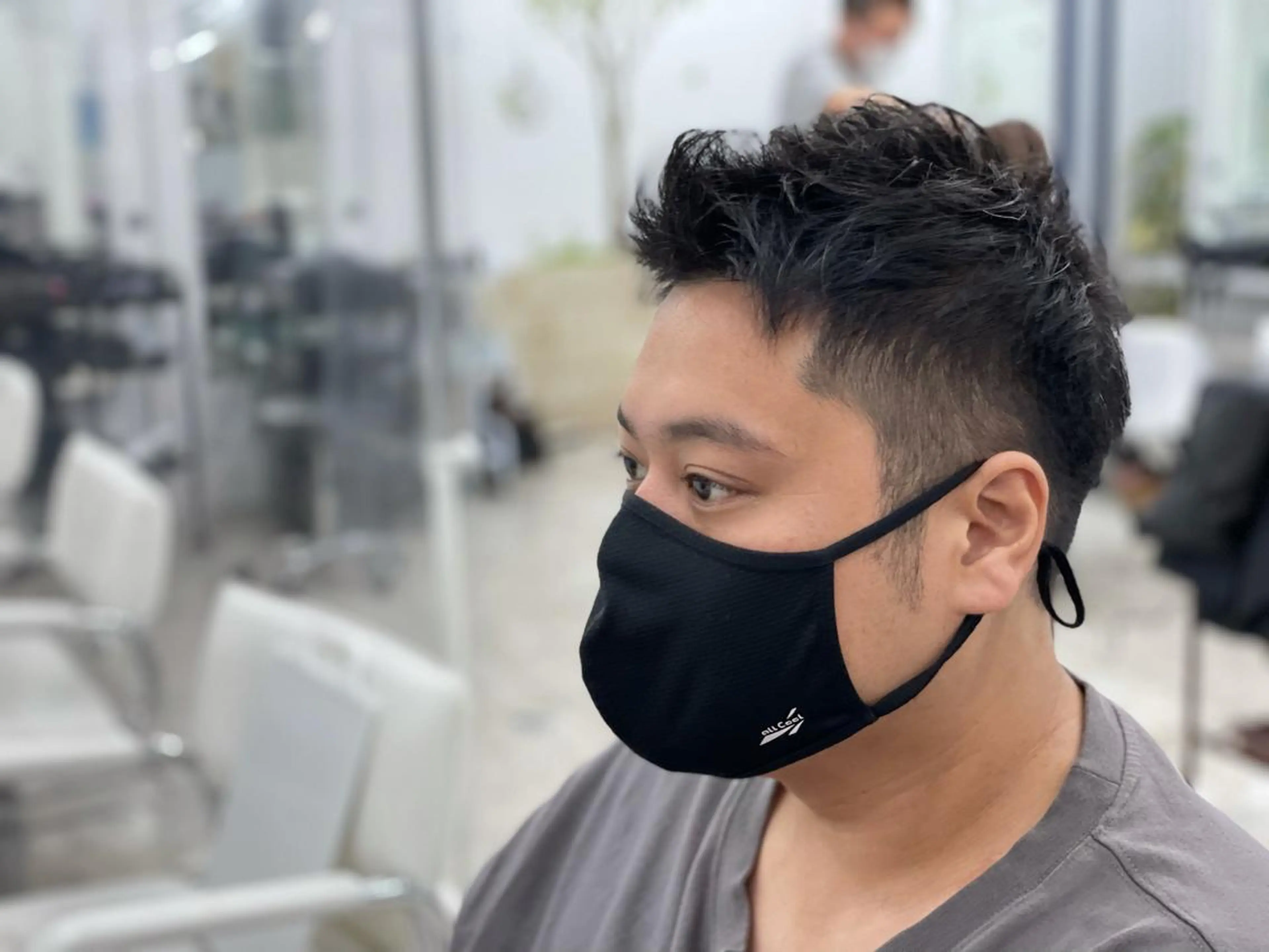 ショート メンズ ハイライト&曲がる 縮毛矯正特化 玉置のヘアスタイル