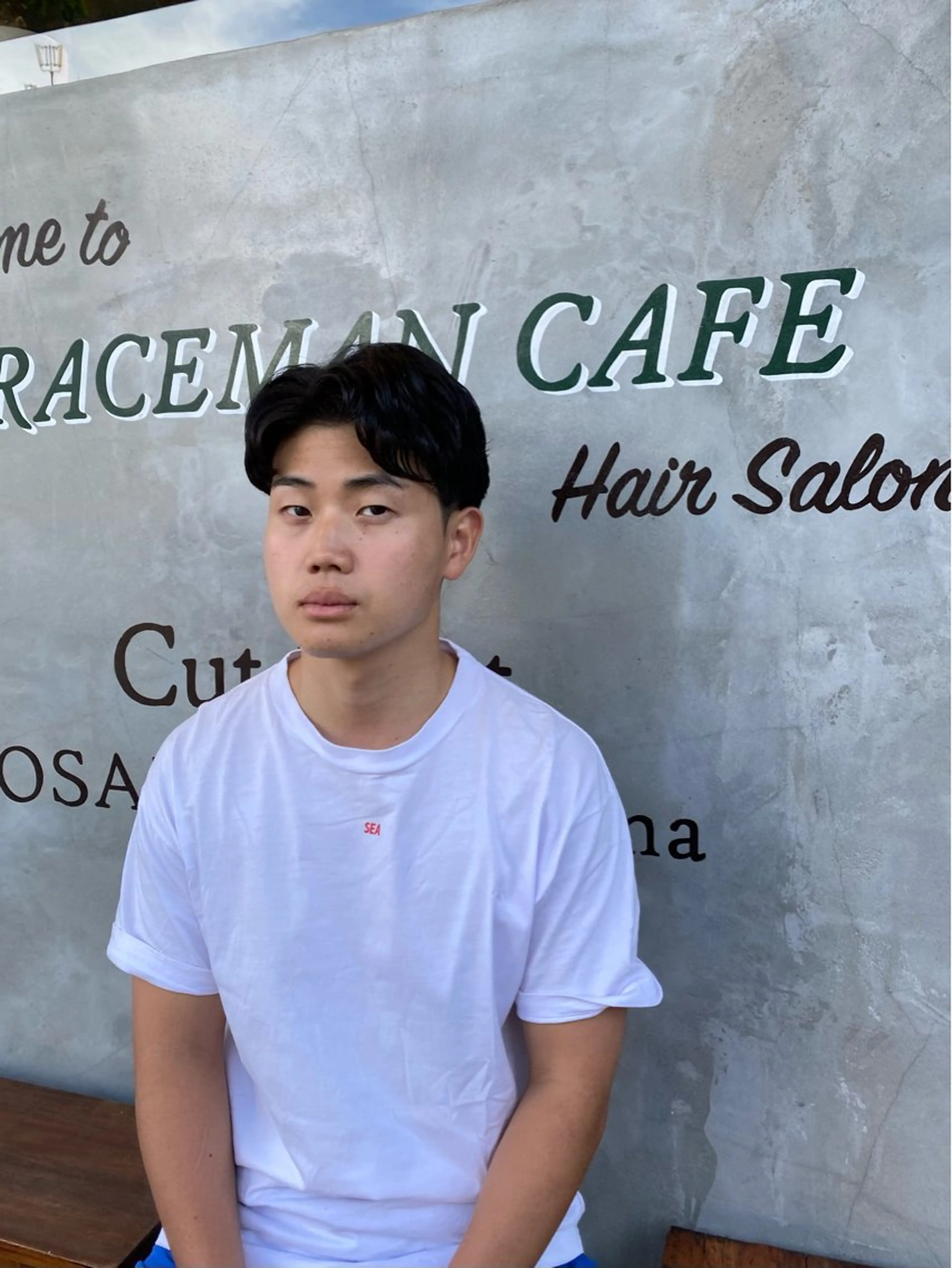 ミディアム パーマ メンズ センターパート 刈り上げ 縮毛矯正 ストレートパーマ カット 縮毛矯正 メンズカット/パーマ 福島区SOSOのヘアスタイル