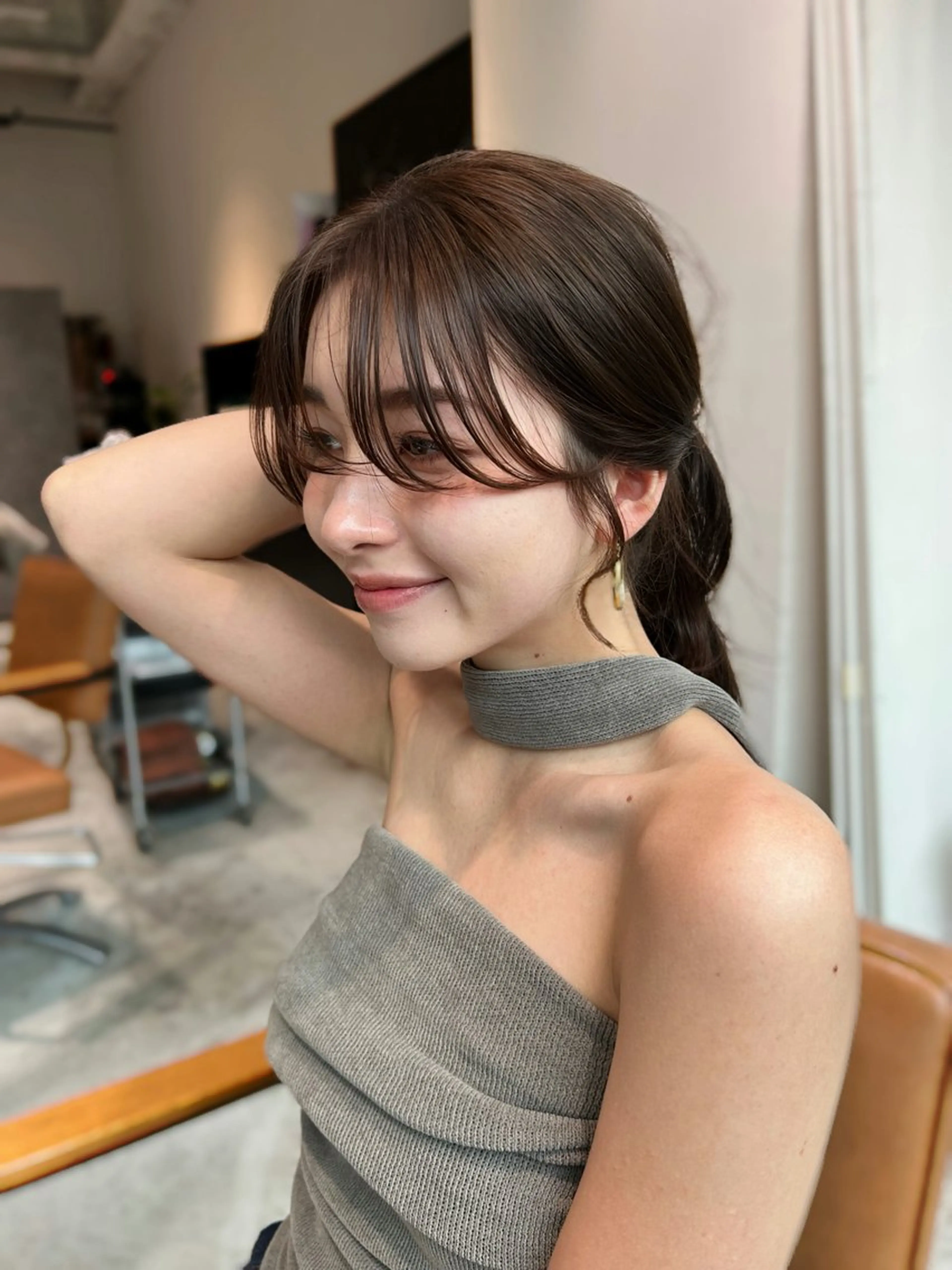 セミロング ヘアアレンジ 奥田 蓮のヘアスタイル