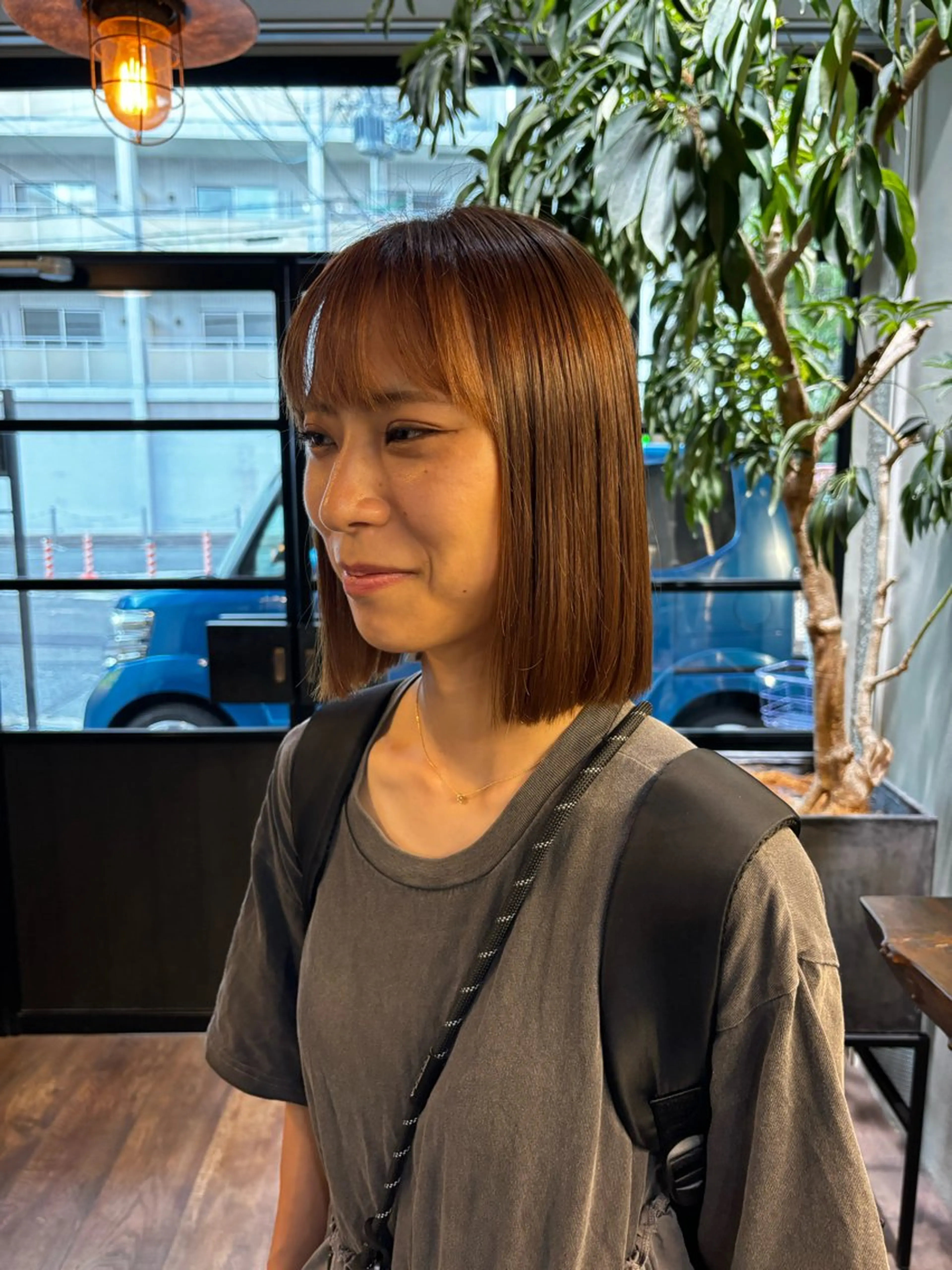 ミディアム カット 縮毛矯正 トリートメント 井本 早紀のヘアスタイル