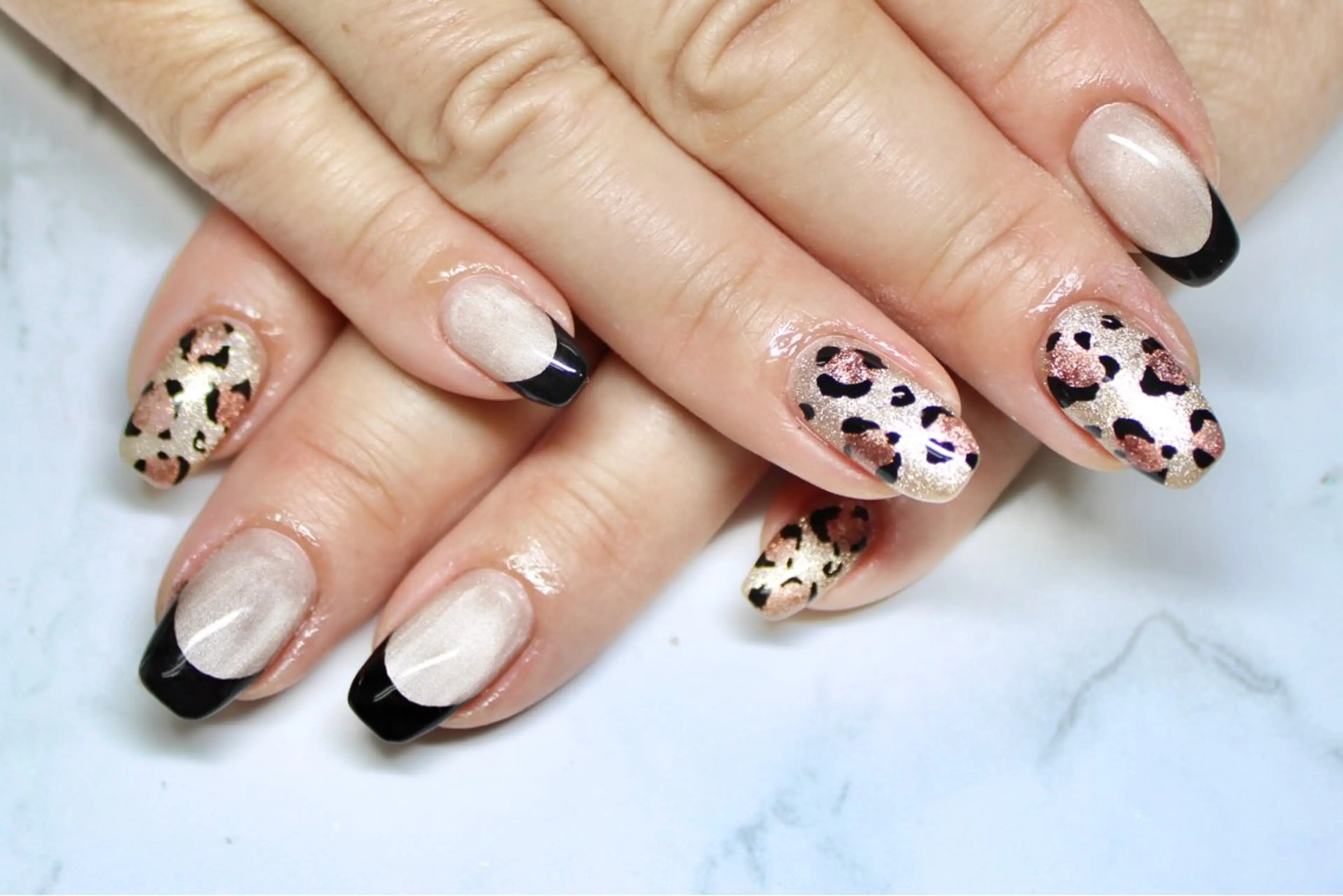 ネイル アートネイル 持ち込み レイジー スワンのネイルデザイン