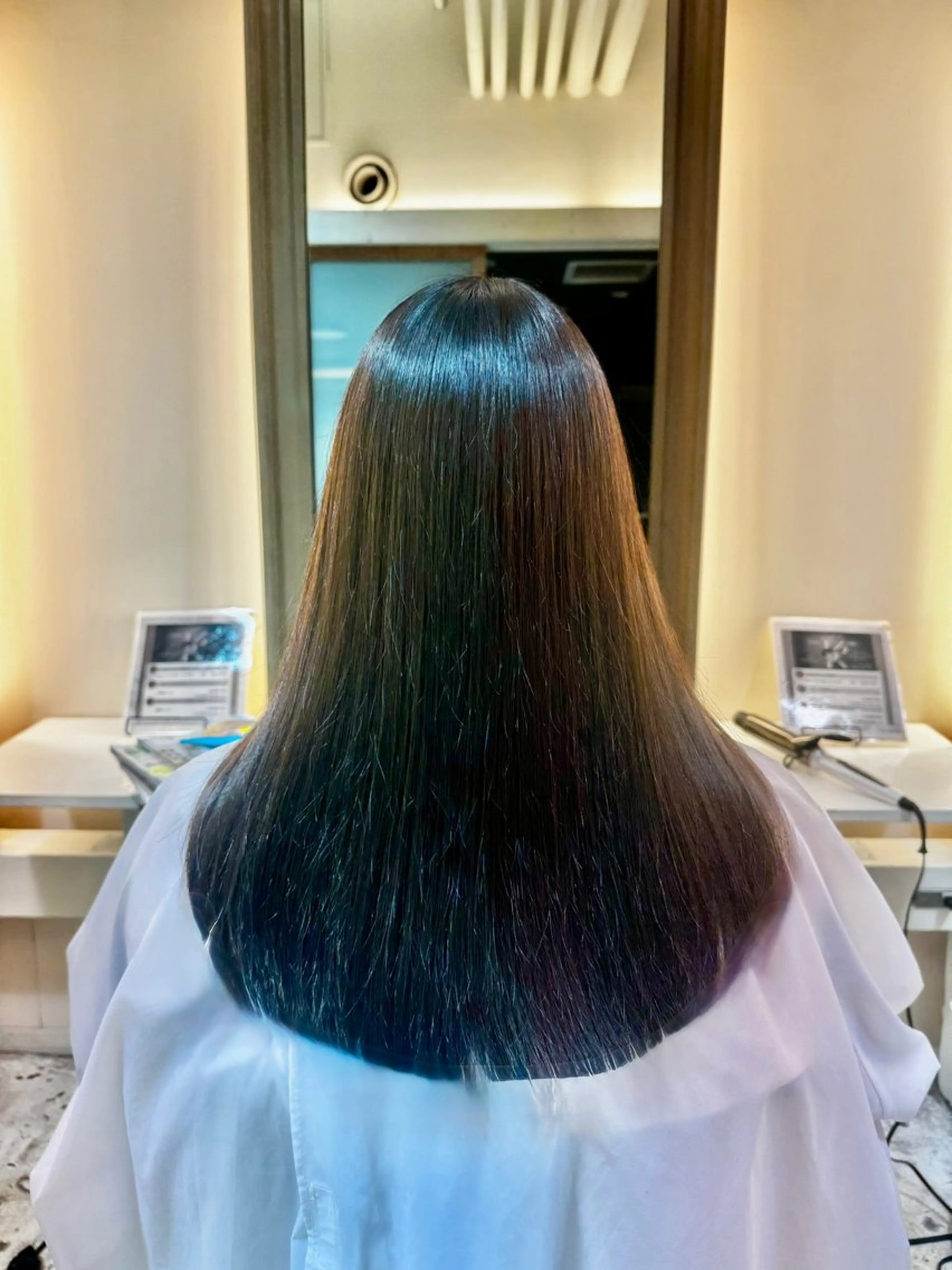 ロング パーマ カット 縮毛矯正 トリートメント ヘッドスパ タツキ／レイヤー／ パーマ／艶カラーのヘアスタイル