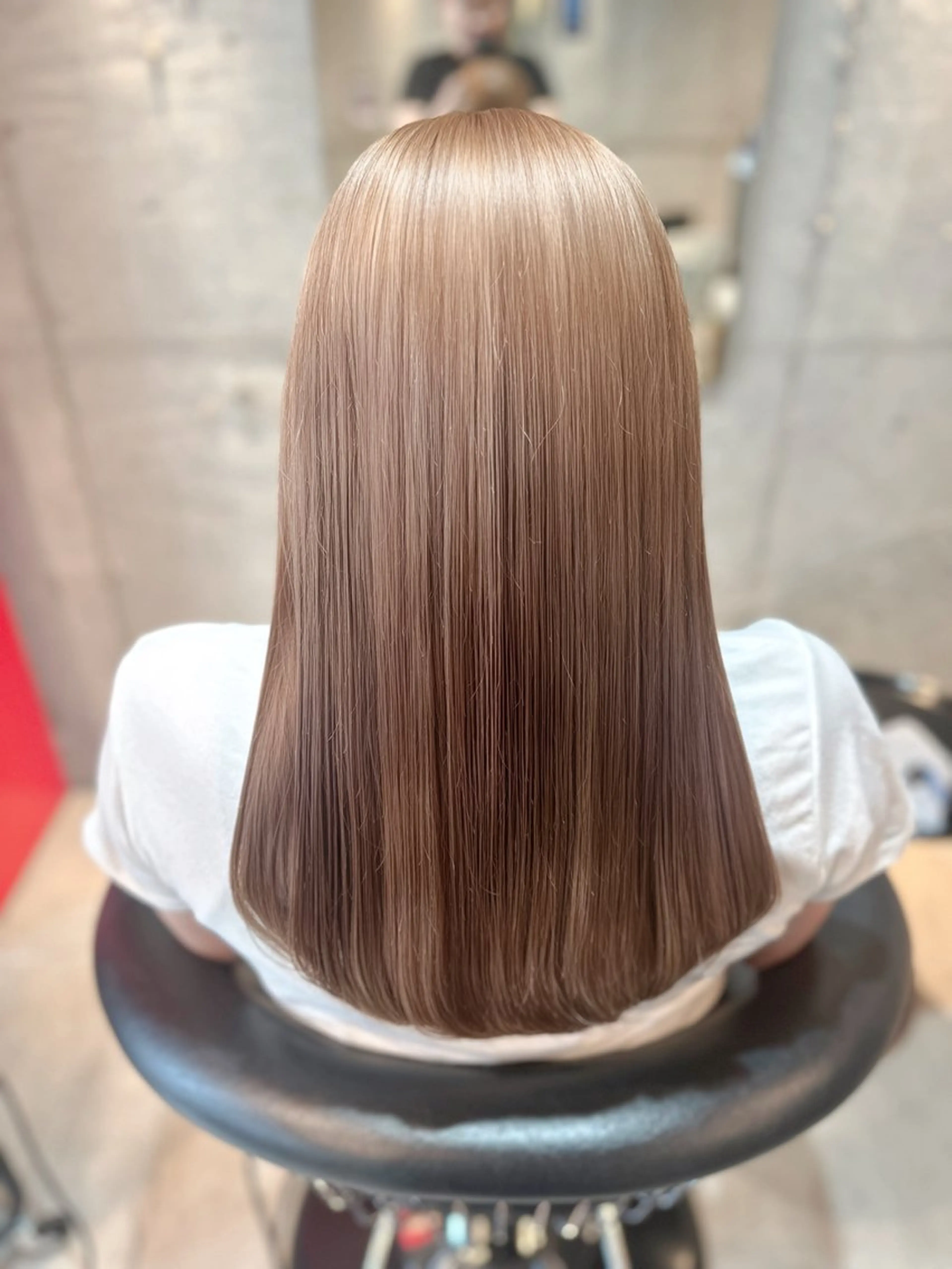 【🌟全体ブリーチ🌟】effectブリーチ＋カラー＋うる艶ケアTR（６時間/25300円）の写真