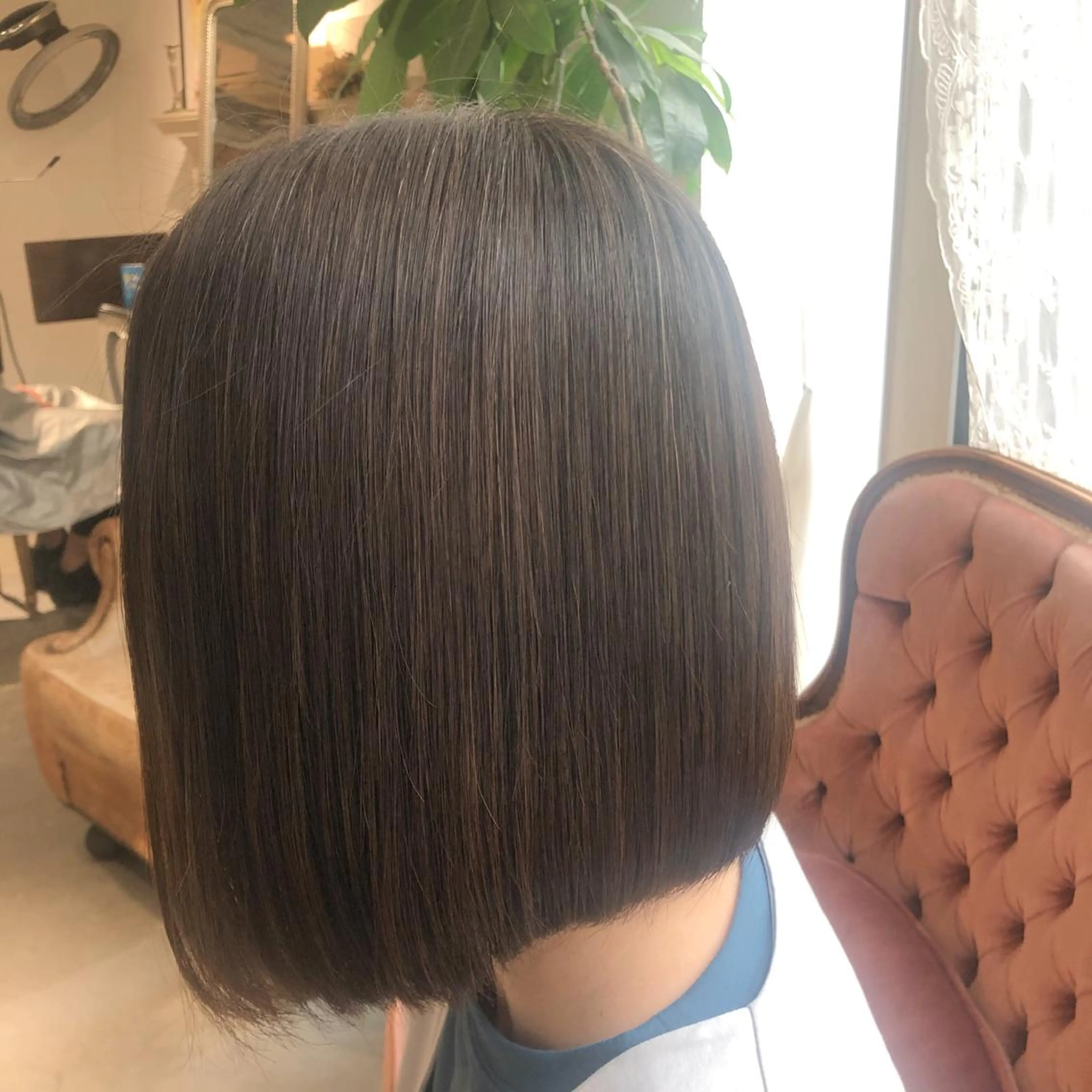 ショート 酸性ストレート 植田 彩加のヘアスタイル