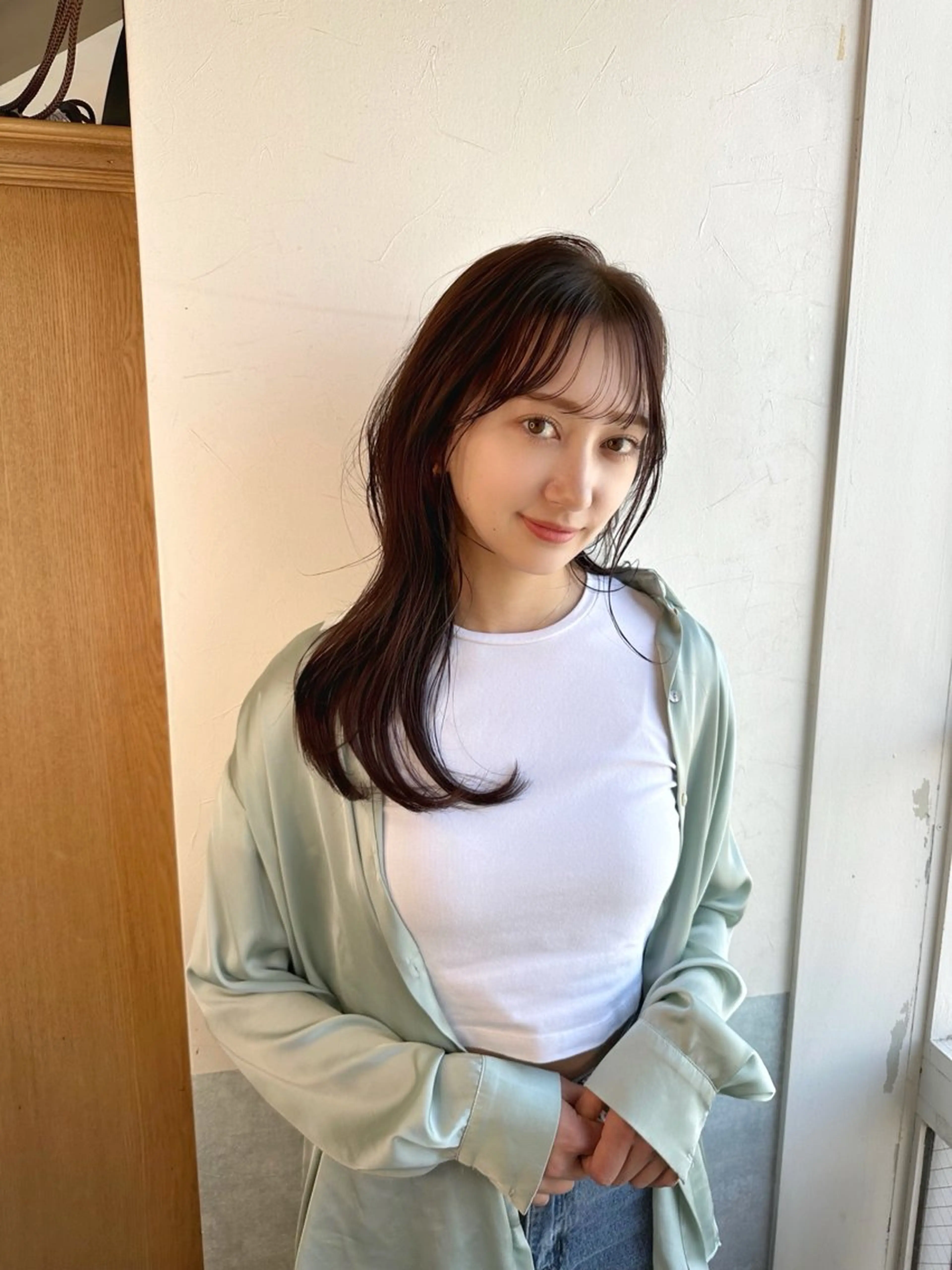 セミロング カット ヘアカラー ヘッドスパ La Bonheur hair reve 池袋西口所属・コテ巻き風パーマ /志村大成のヘアスタイル