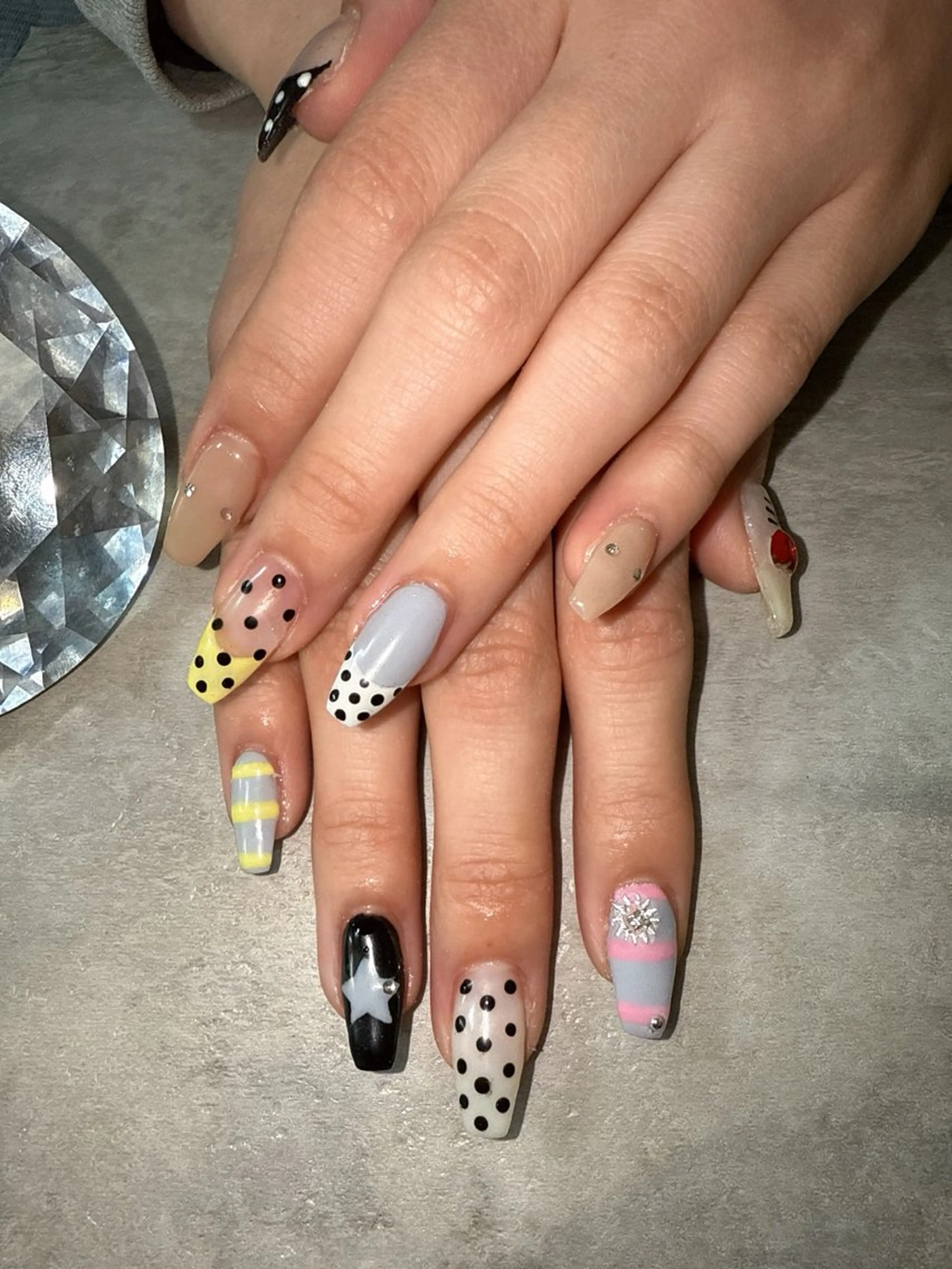 ネイル One Na1l ゆい☺︎のネイルデザイン