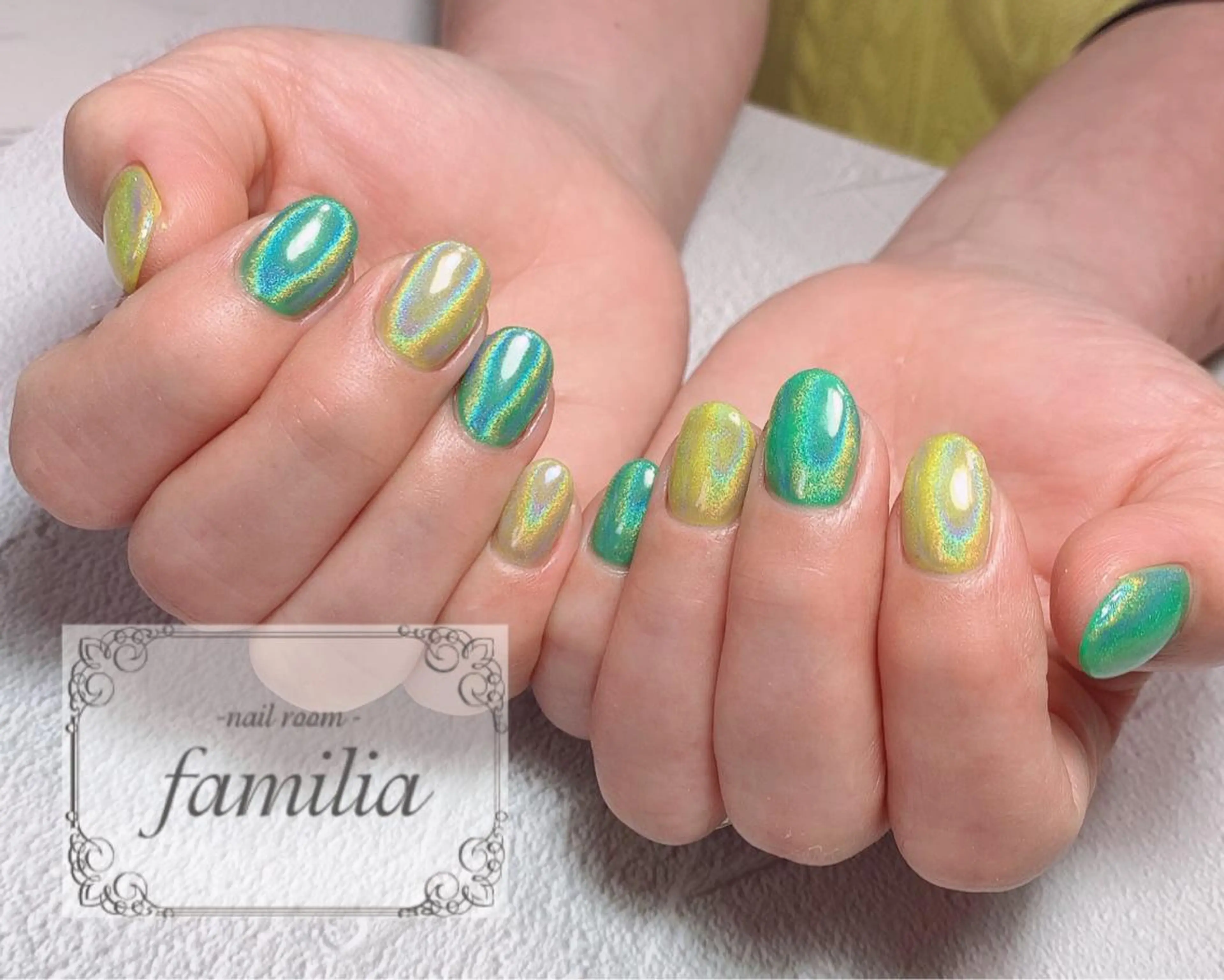 ネイル ハンドネイル -nailroom- familiaのネイルデザイン