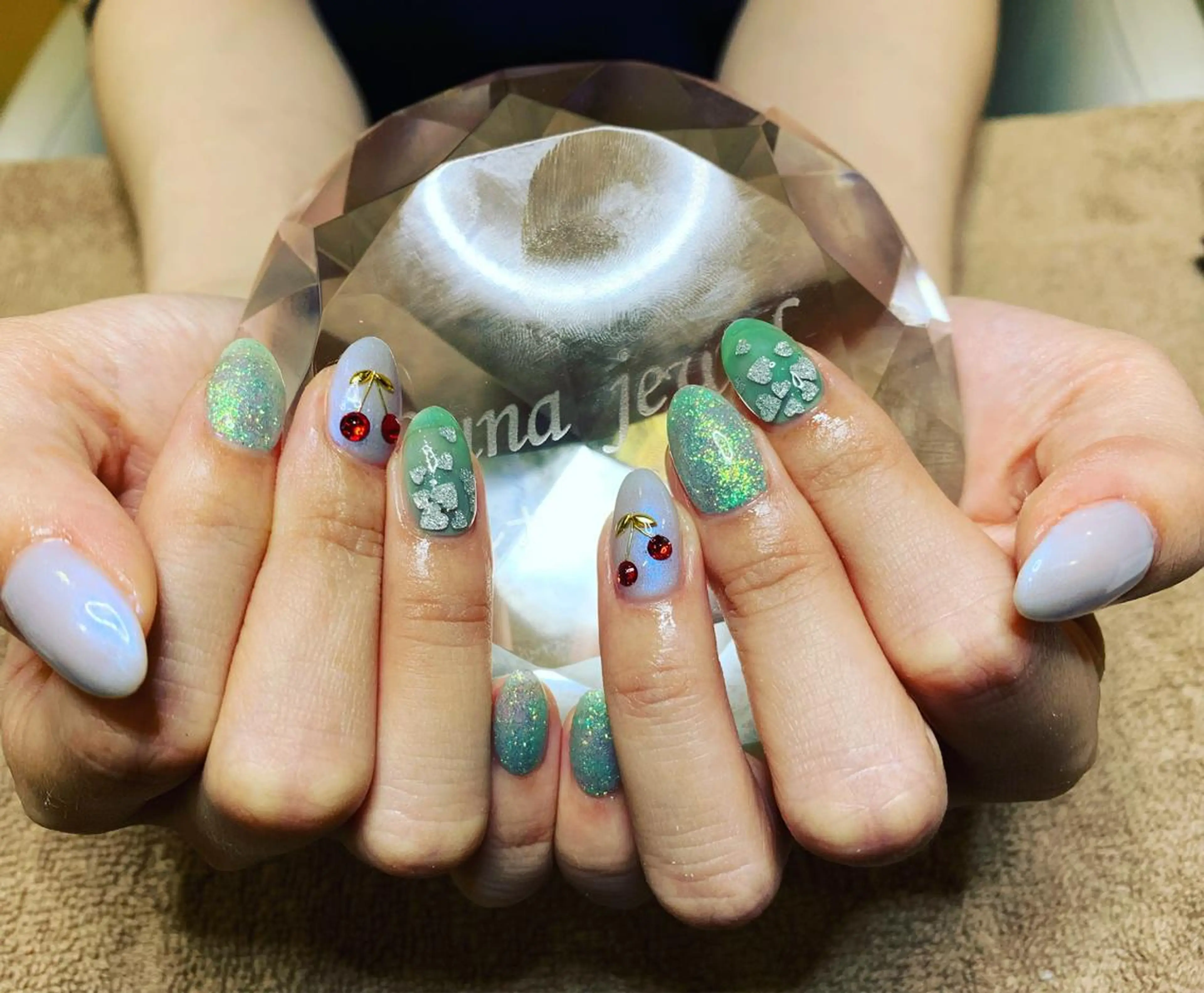 ネイル ハンドネイル フットネイル Adite nailのネイルデザイン