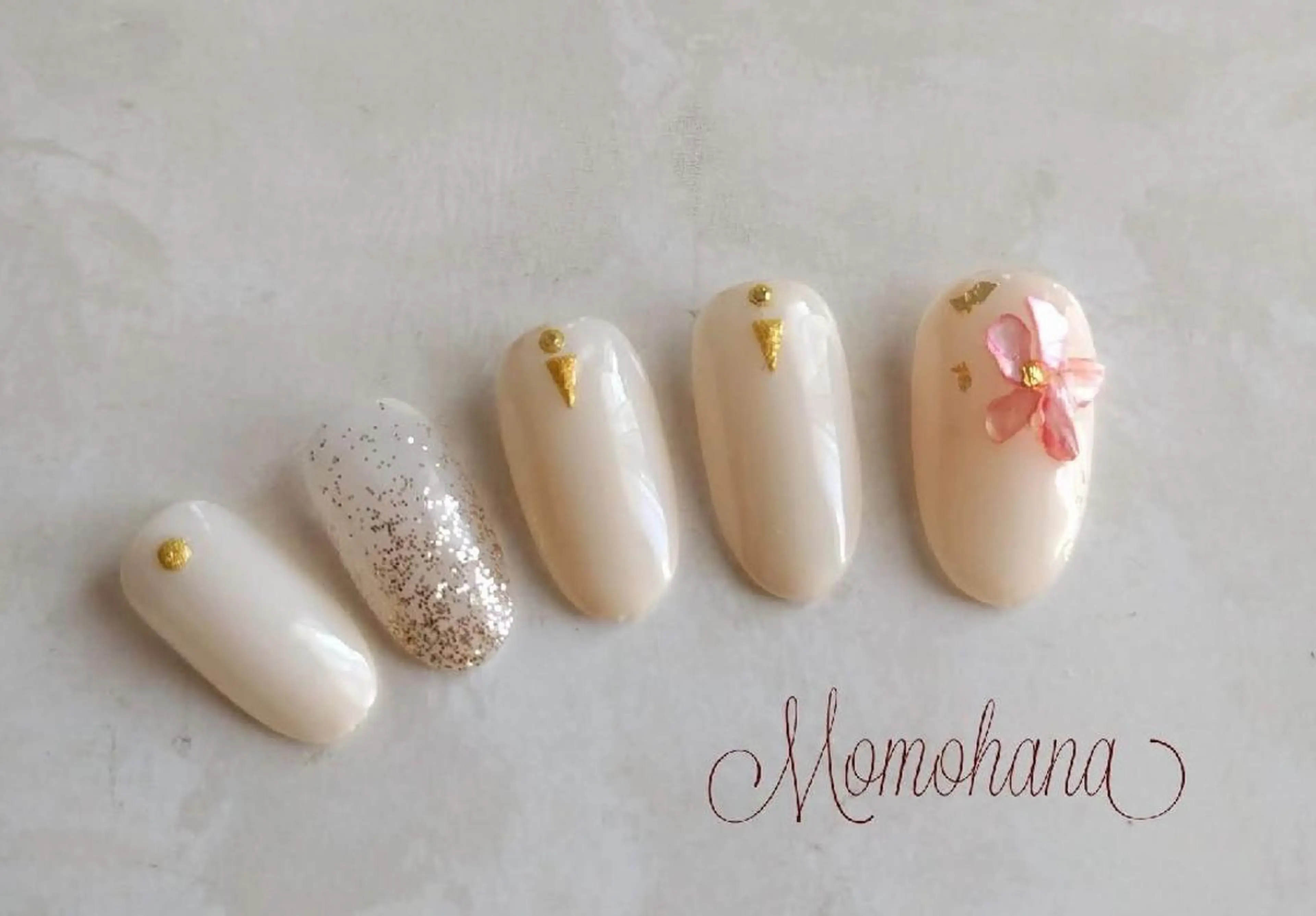 ネイル momohana  のネイルデザイン