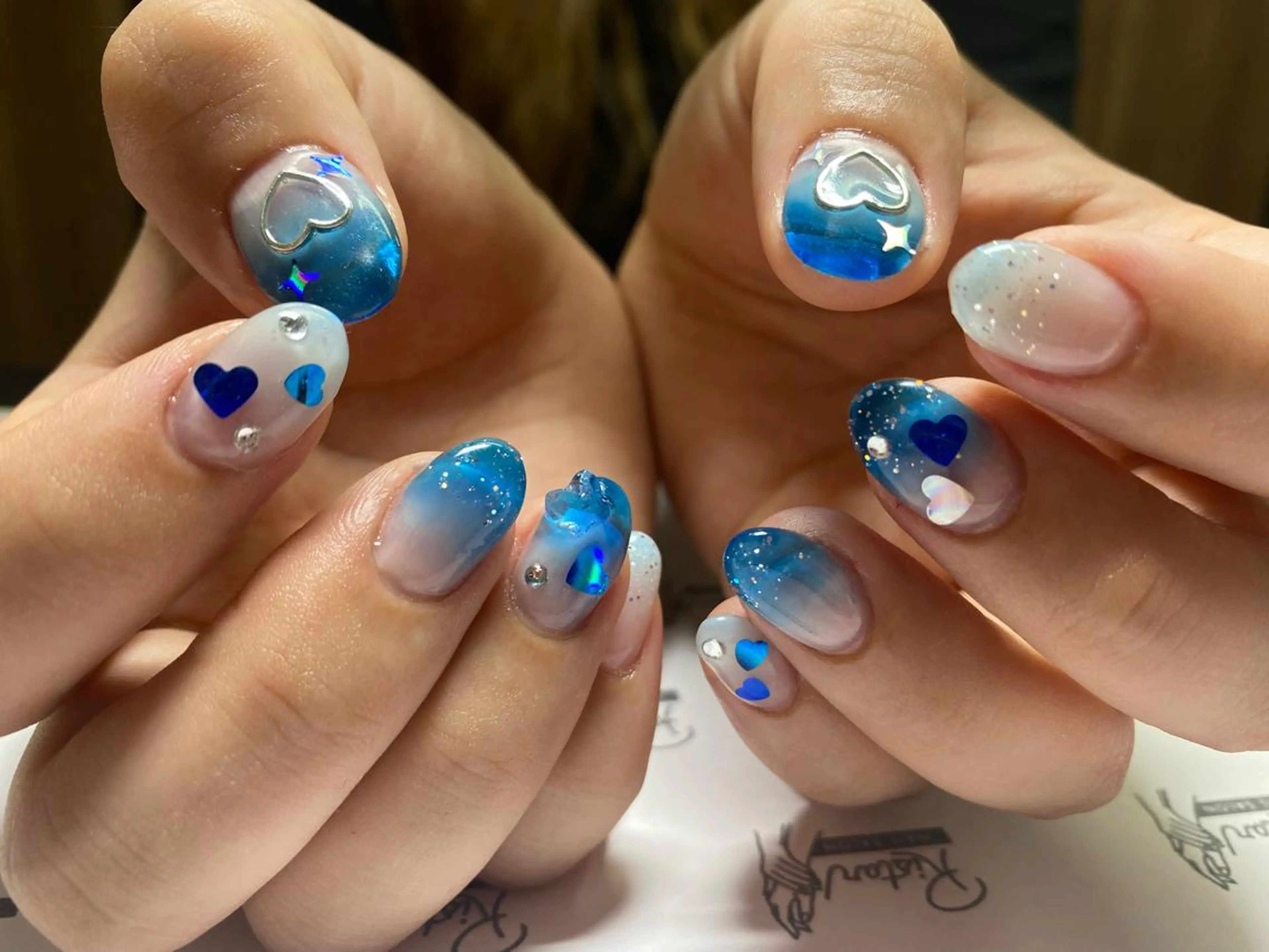 ネイル ブルー 長さ出し グラデーション 水色 NailSalon  Ristar所属・Aino 🤍のネイルデザイン