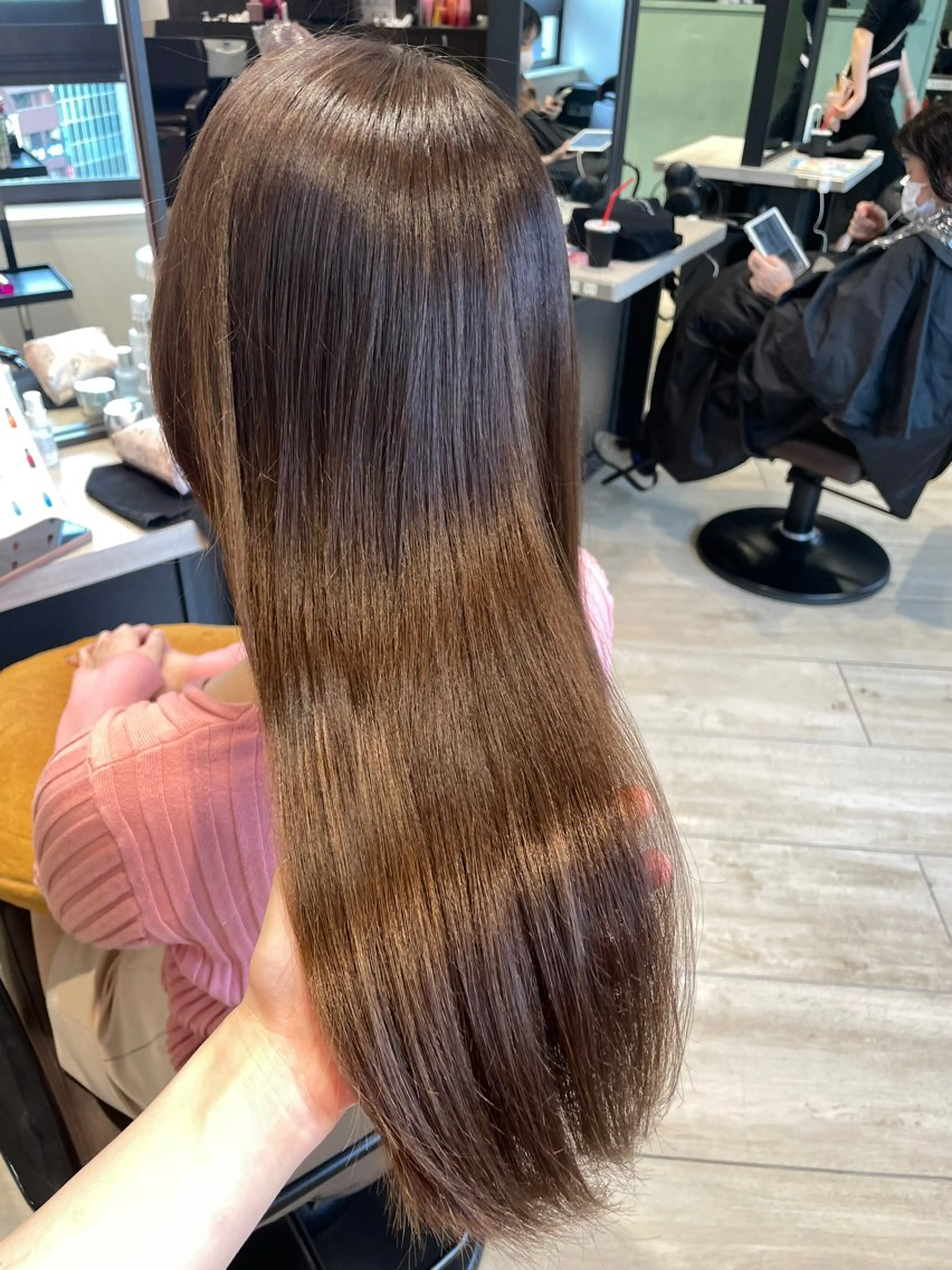 ロング 縮毛矯正 酸性ストレート Euphoria 銀座店所属・Euphoria 銀座 みおこのヘアスタイル