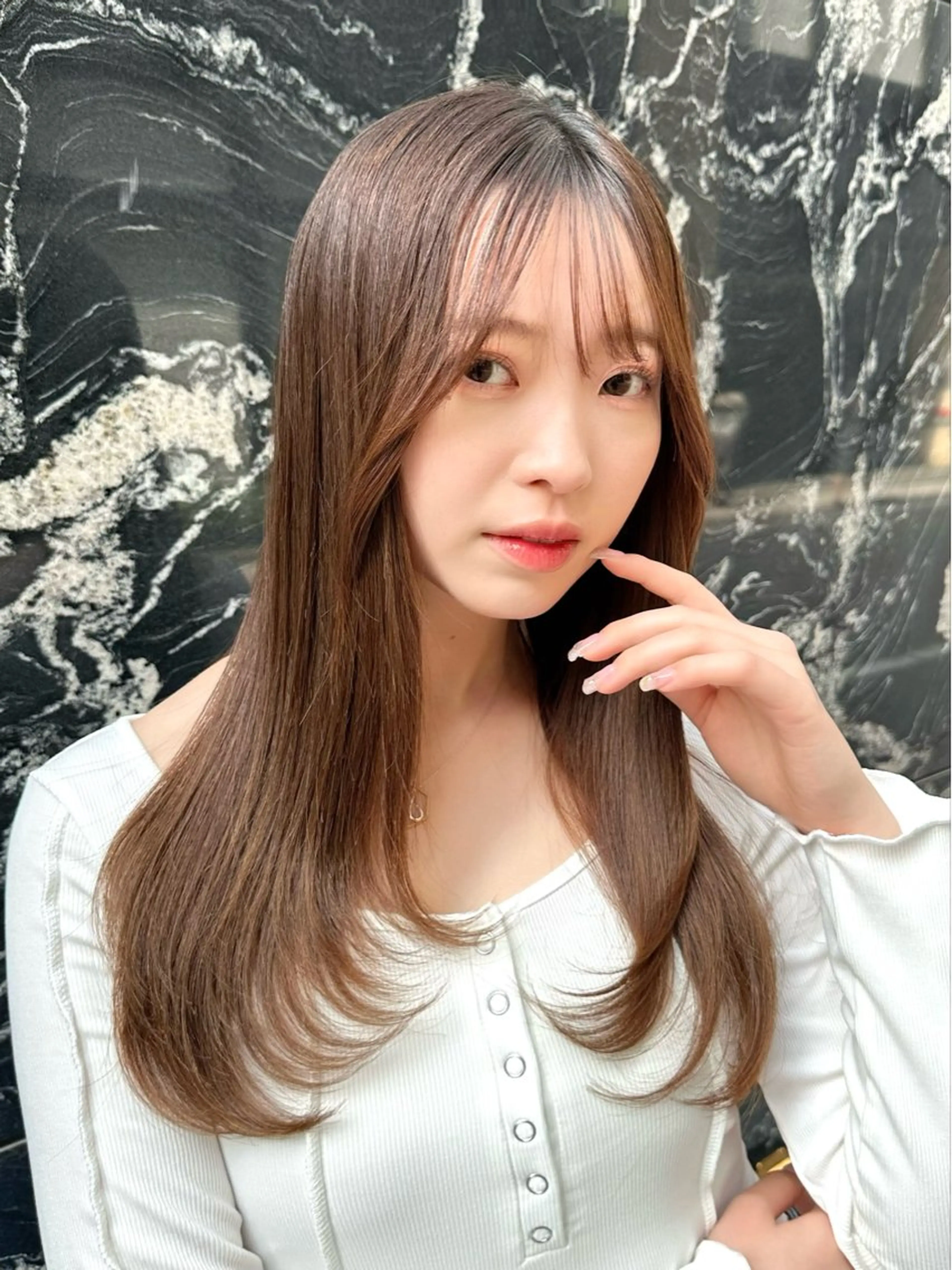 ロング カラー カット ヘアカラー トリートメント 艶髪レイヤー顔周り グレージュ添田晃基のヘアスタイル