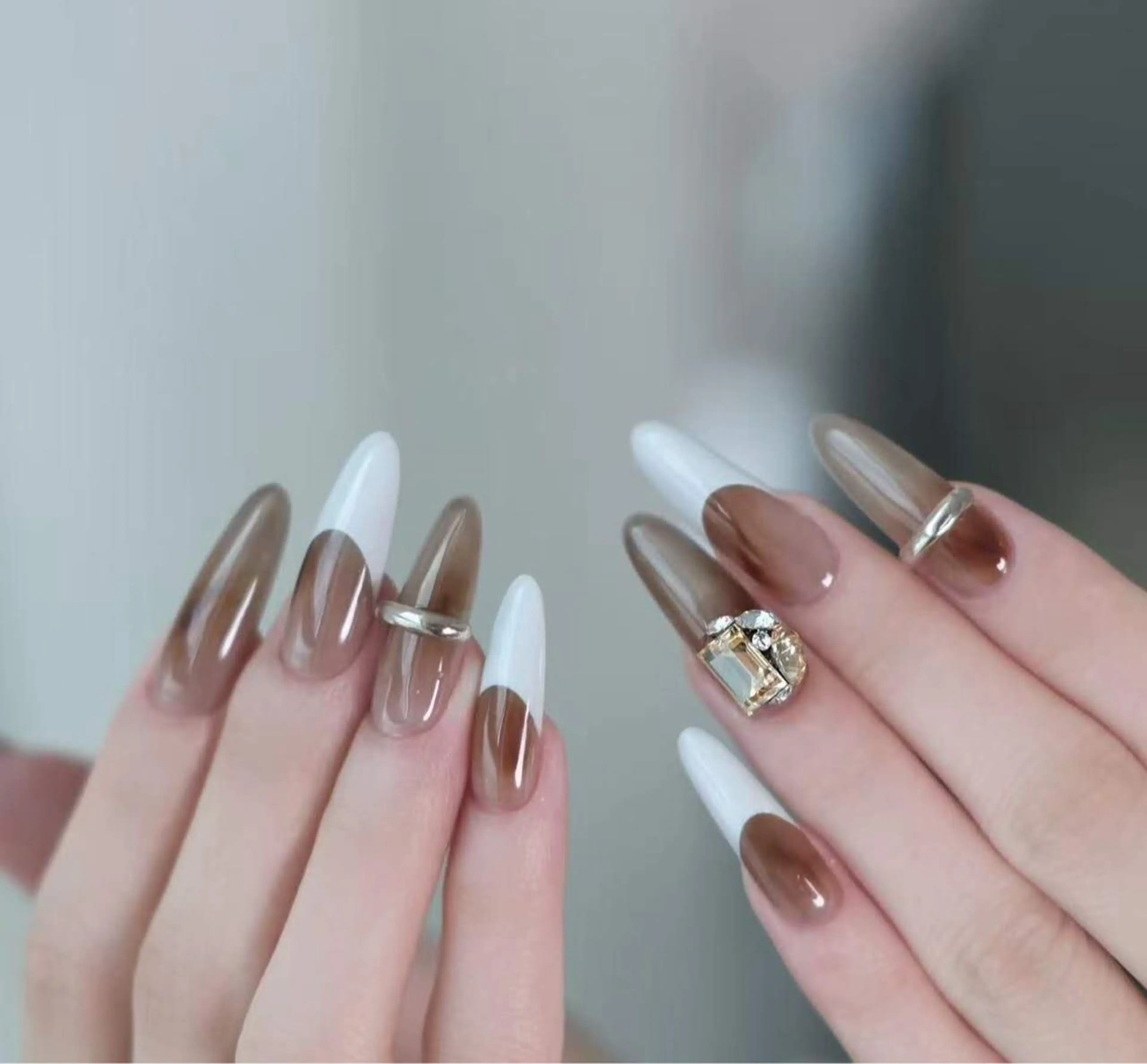 ネイル オーロラネイル フラワーネイル フットネイル フレンチネイル ジェルネイル ハンドネイル BabyYouMi nailのネイルデザイン