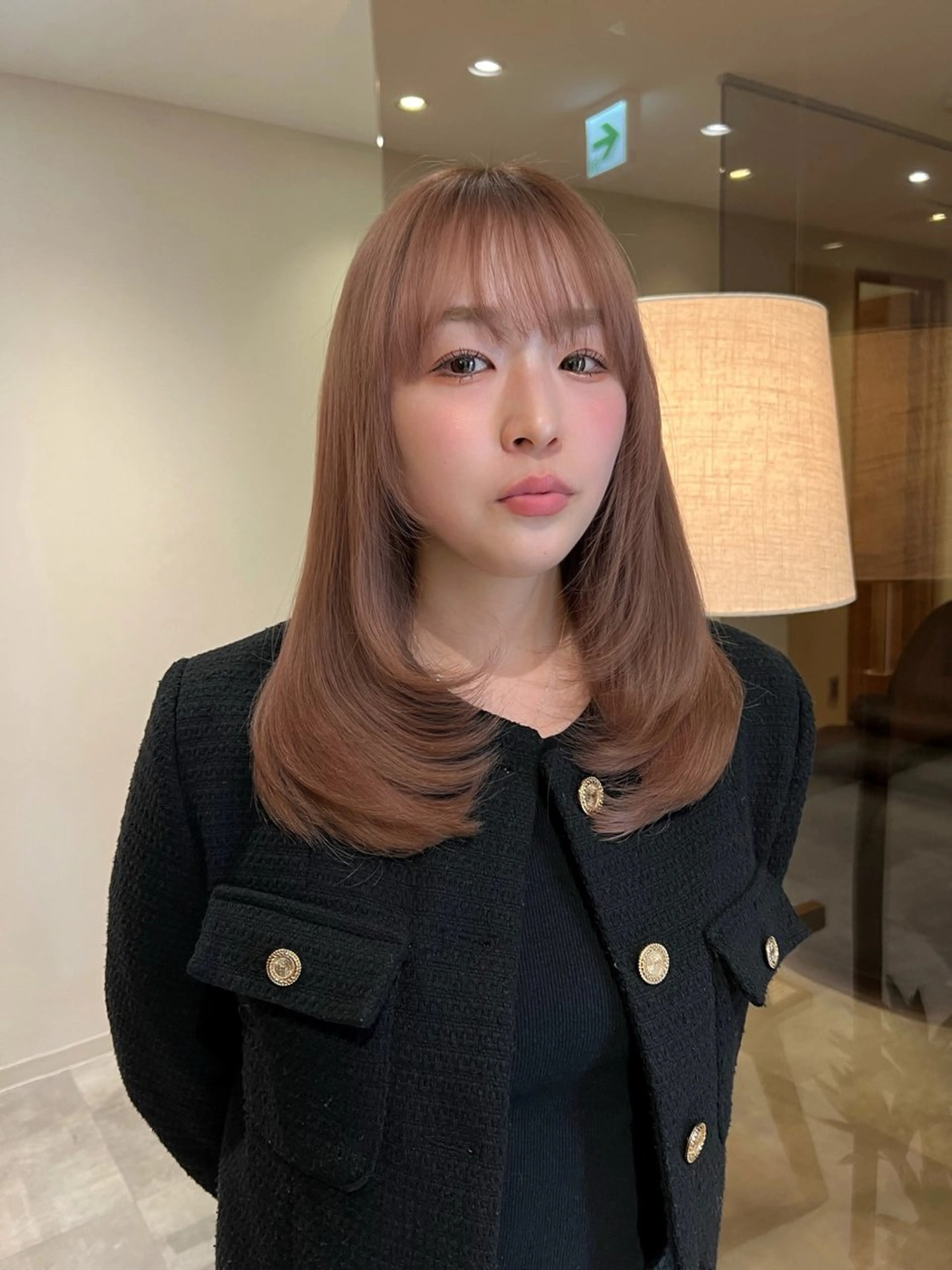 セミロング カラー ヘアカラー トリートメント レイヤー/ 透明感SHIMAのヘアスタイル